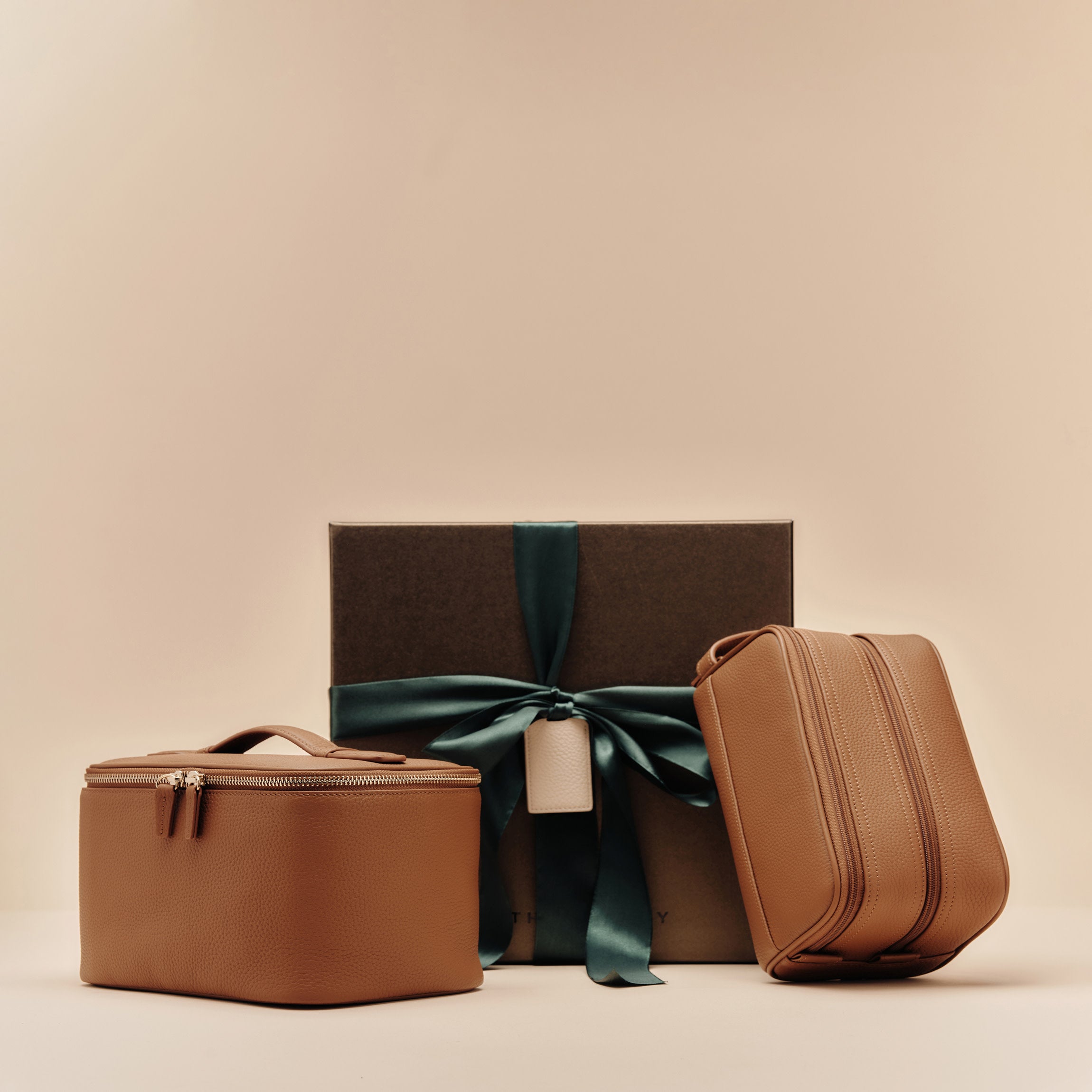 Couples Toiletry Gift Set | His & hers travel bags, organized