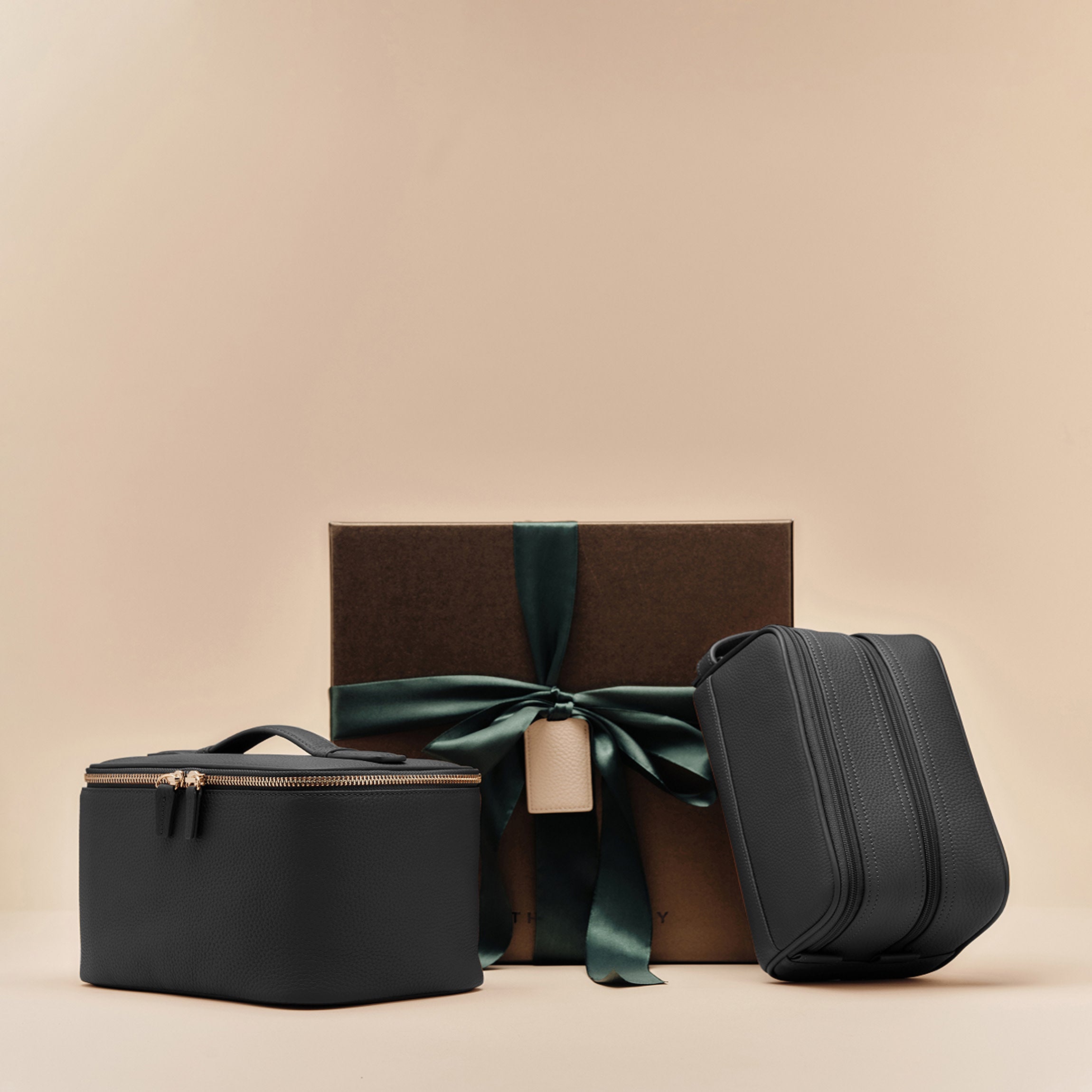 Couples Toiletry Gift Set | His & hers travel bags, organized