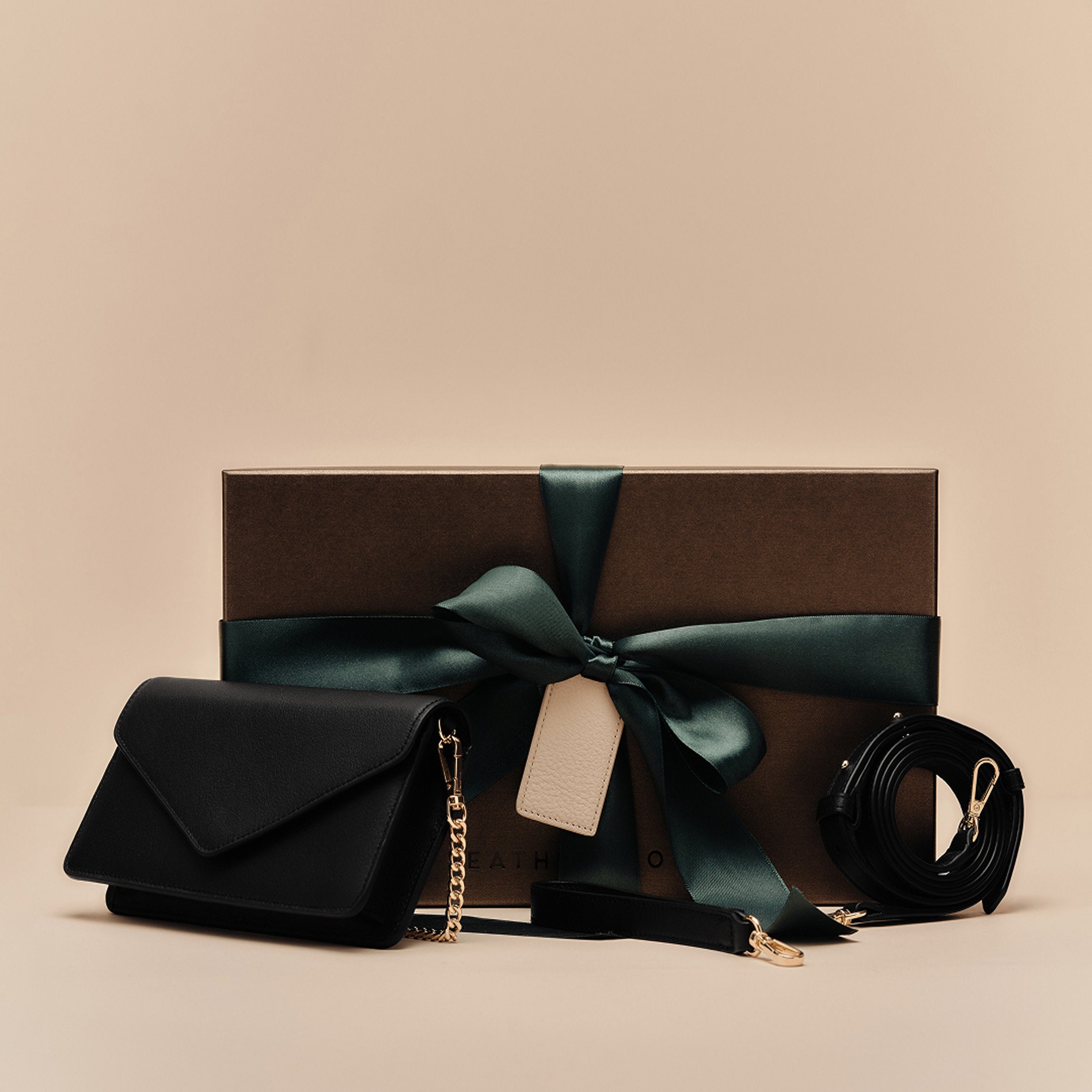 littele willow リュック　punkandyo Willow 4-in-1 Gift Set | Full grain leather, versatile carry