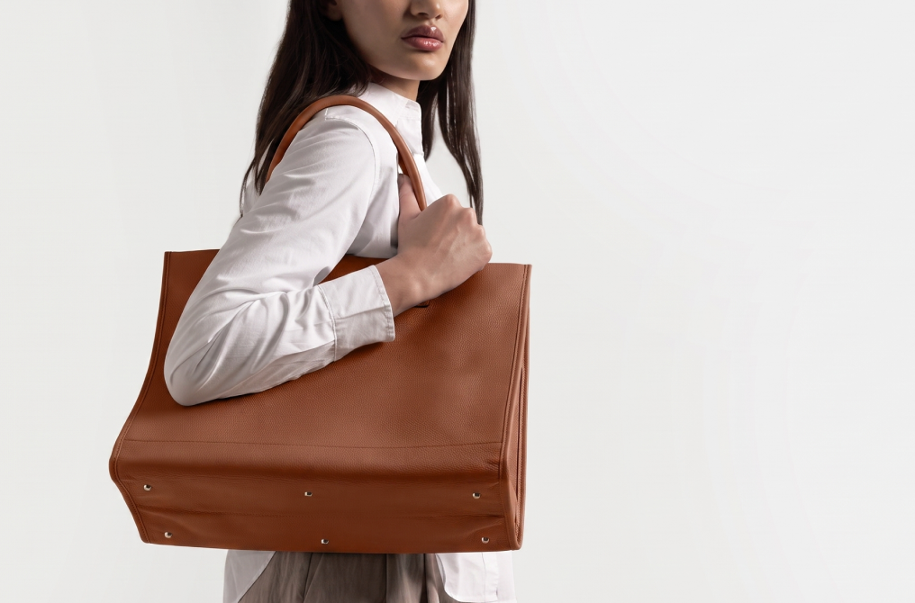 The Best Diaper Bags for Moms: How to Choose the Right Size, Shape, and Style