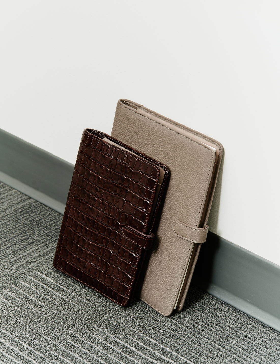 7 Ways to Personalize a Leather Binder Beyond the Monogram