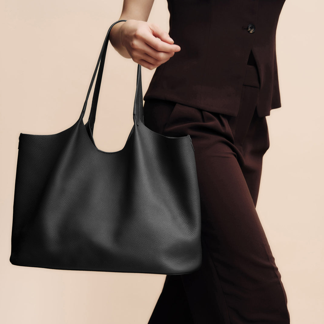 Mia Horizontal Tote Black Pebble