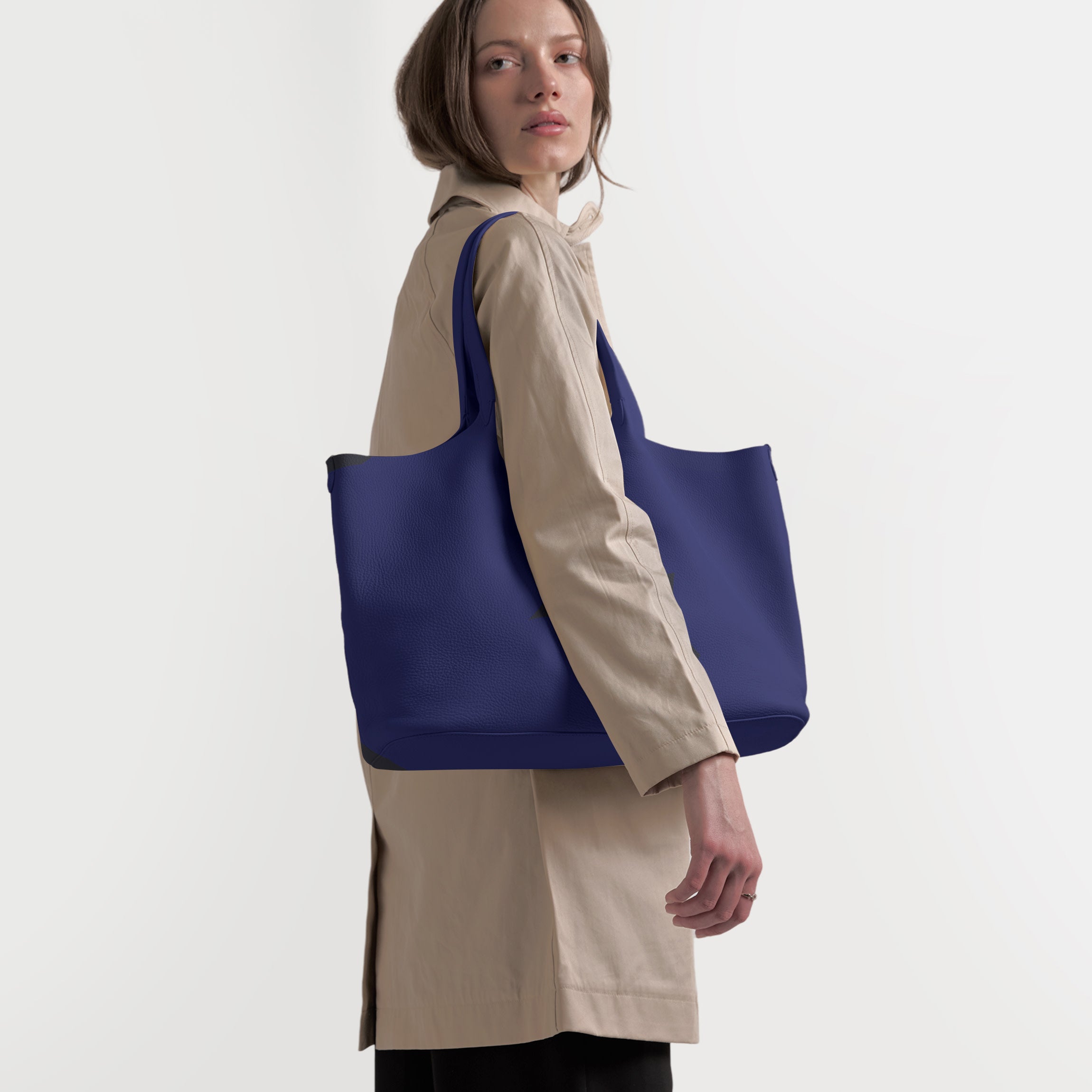 Mia Horizontal Tote | Full Grain Leather Regatta Blue – Leatherology
