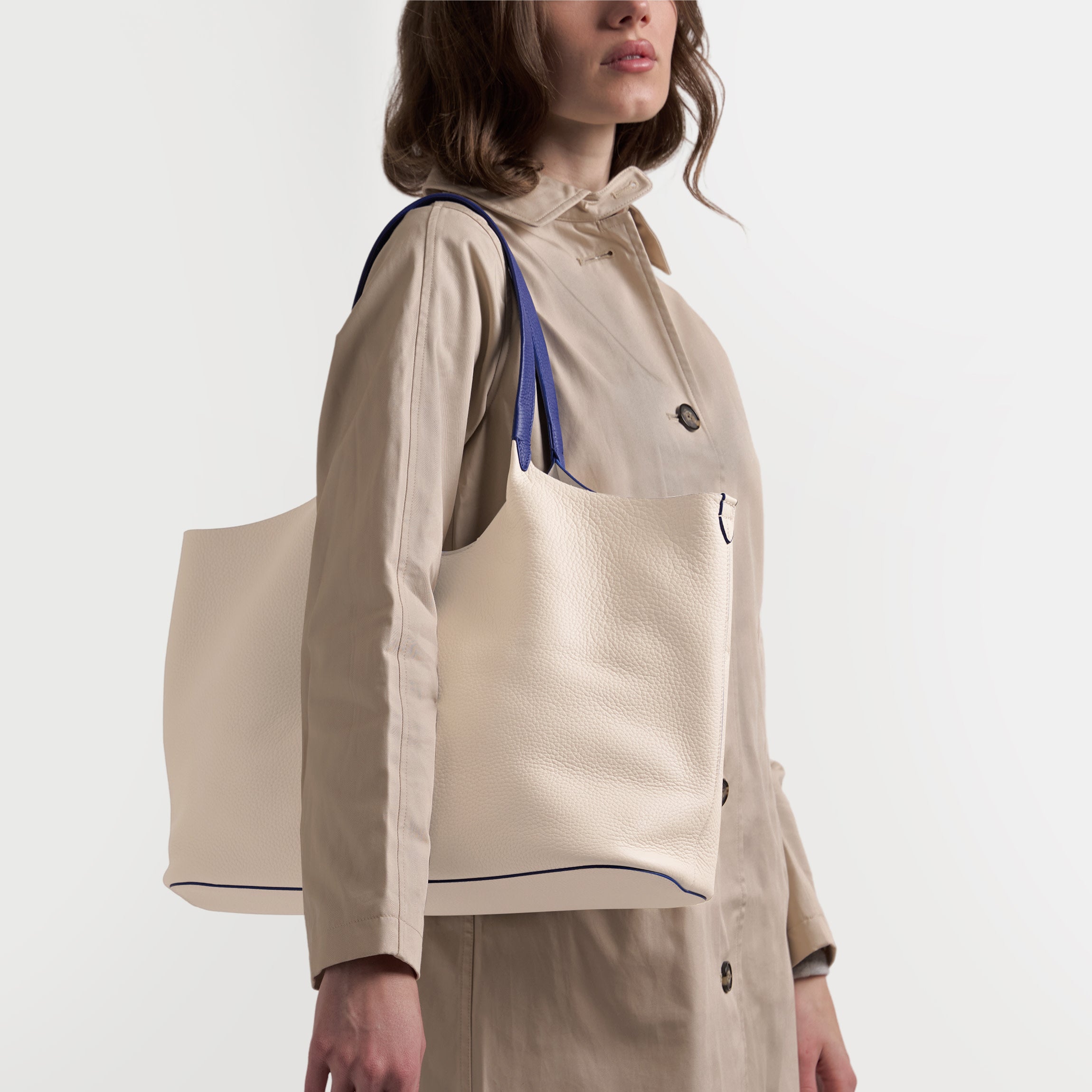 Mia Horizontal Tote | Full Grain Leather Sand/Regatta Blue