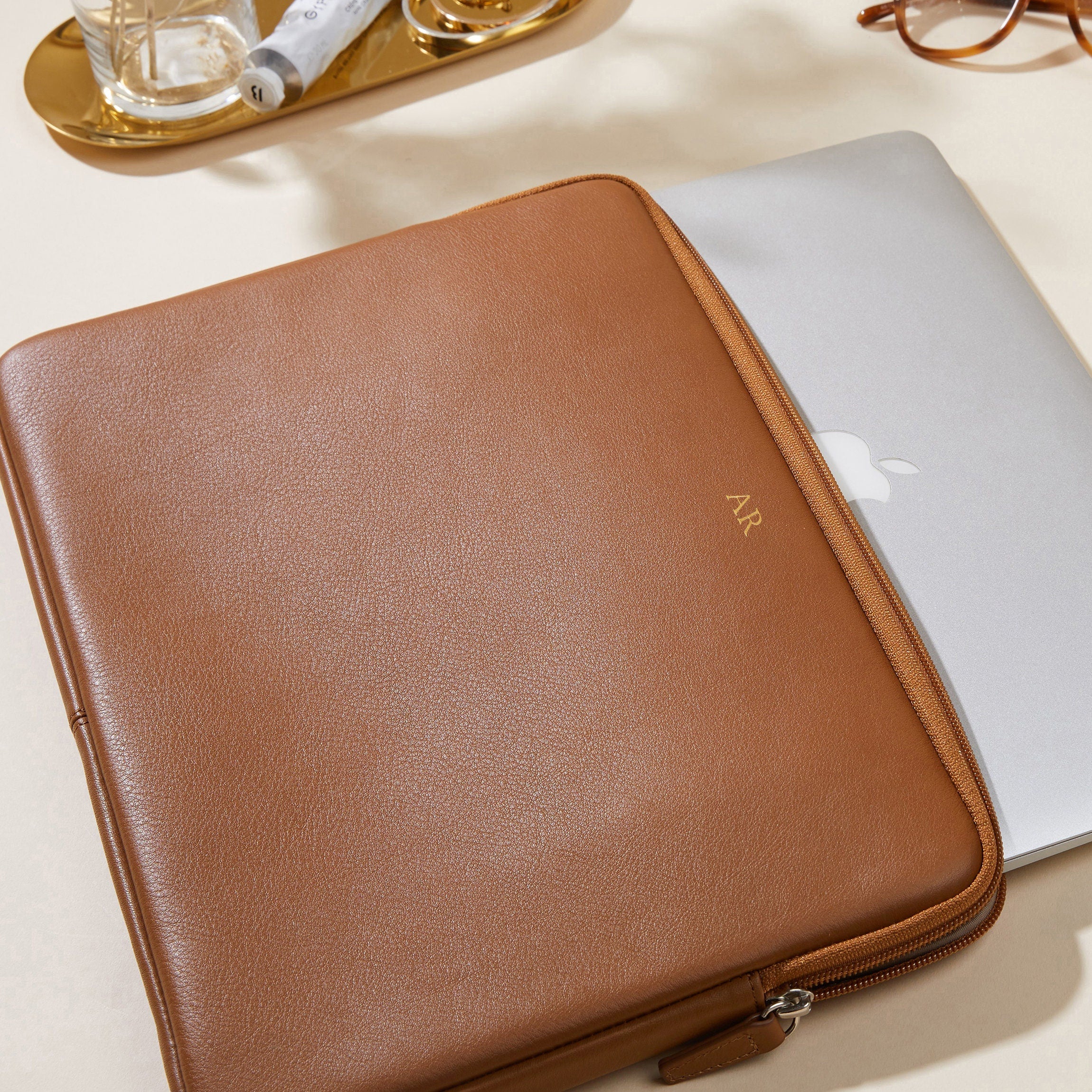 13 Inch MacBook Sleeve Full grain leather, slim tech case