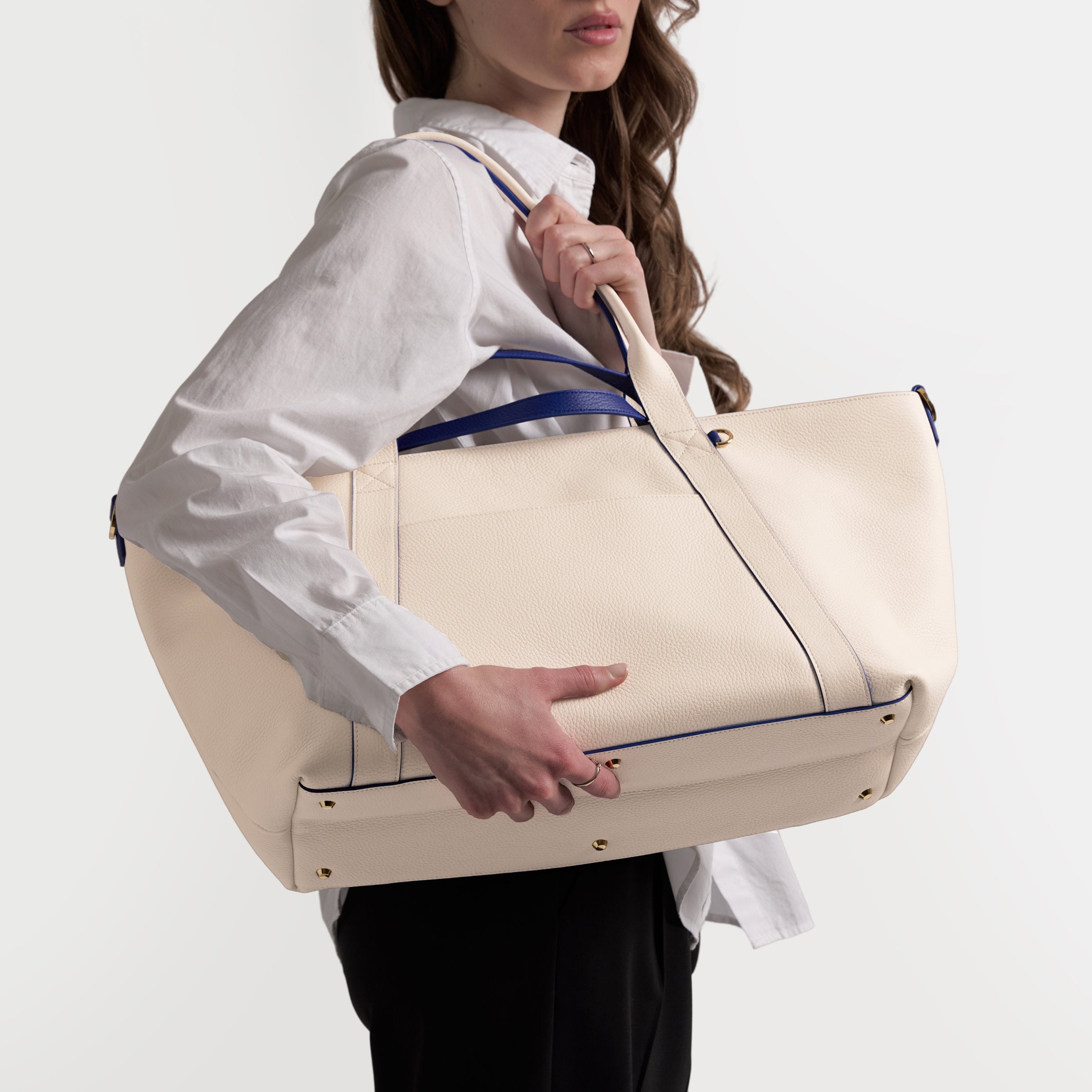 embassy travel gear faux leather 21 tote bag Transit Small Interior features a zipper Option:Old White Shore Shimano BaitRunner DL 4000FB Pocket Wallet With Zip