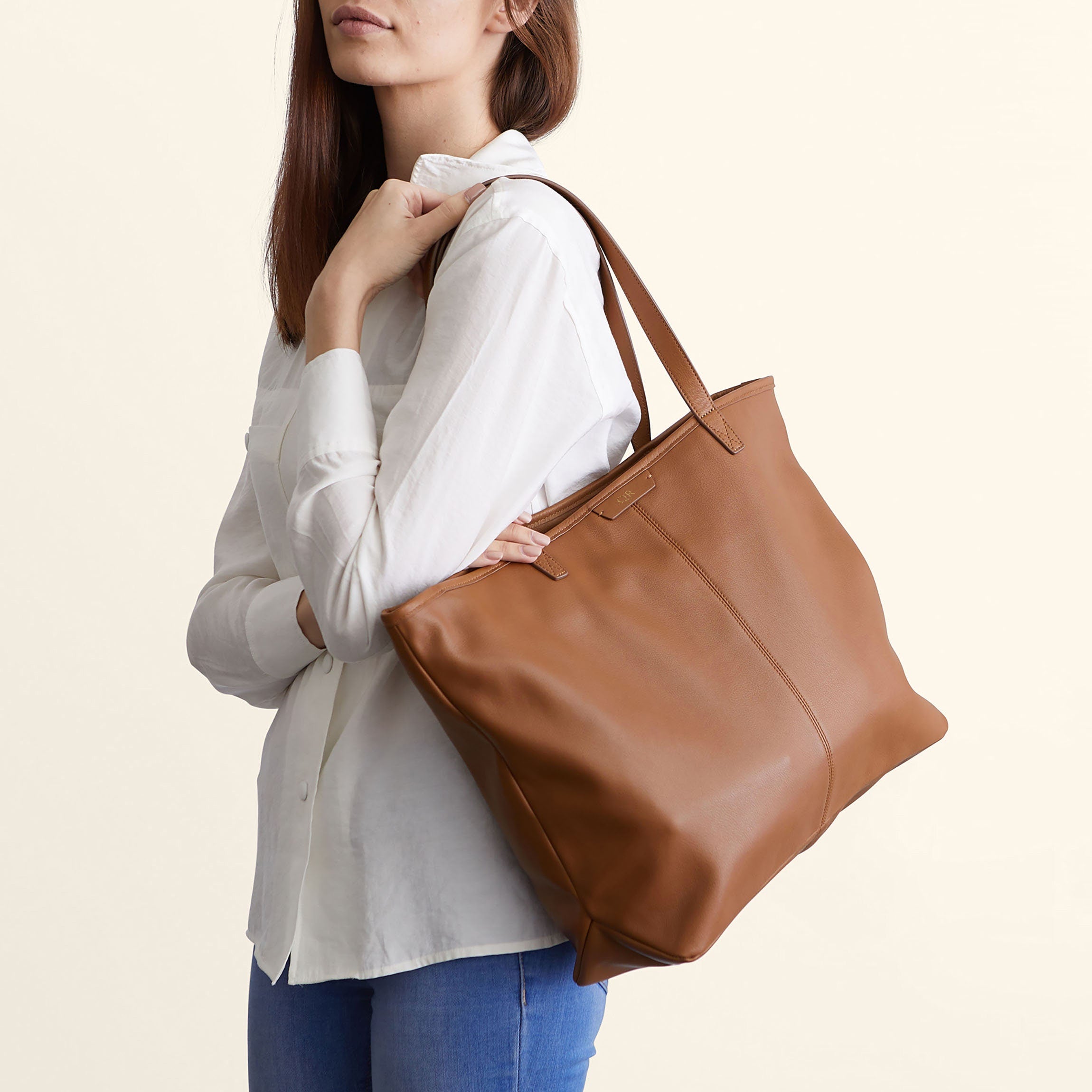Large Zippered Downtown Tote Cognac