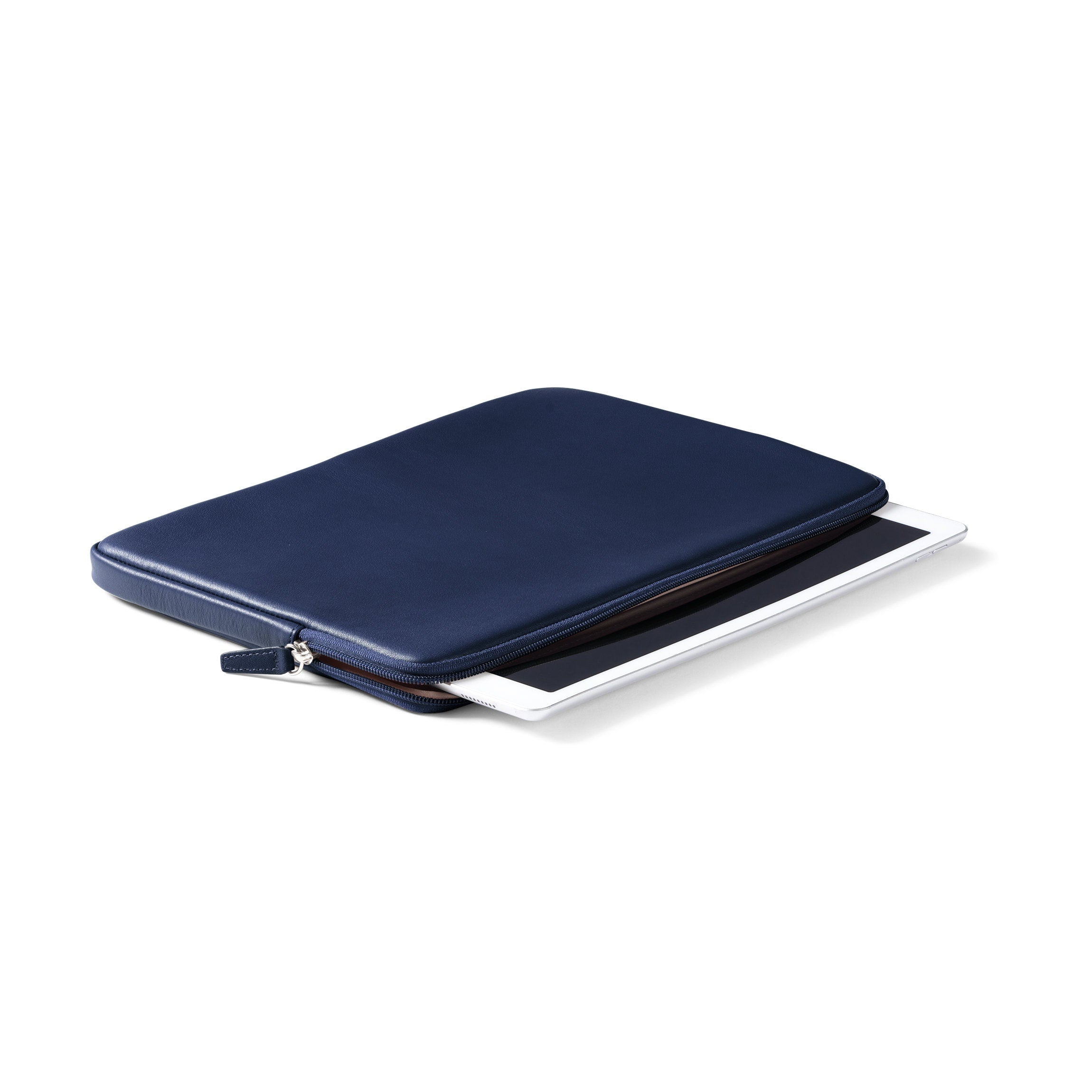 valextra ヴァレクストラ　ネイビー iPadケース iPad Series - Producer Stand Leather Case - Navy Blue — Valerie