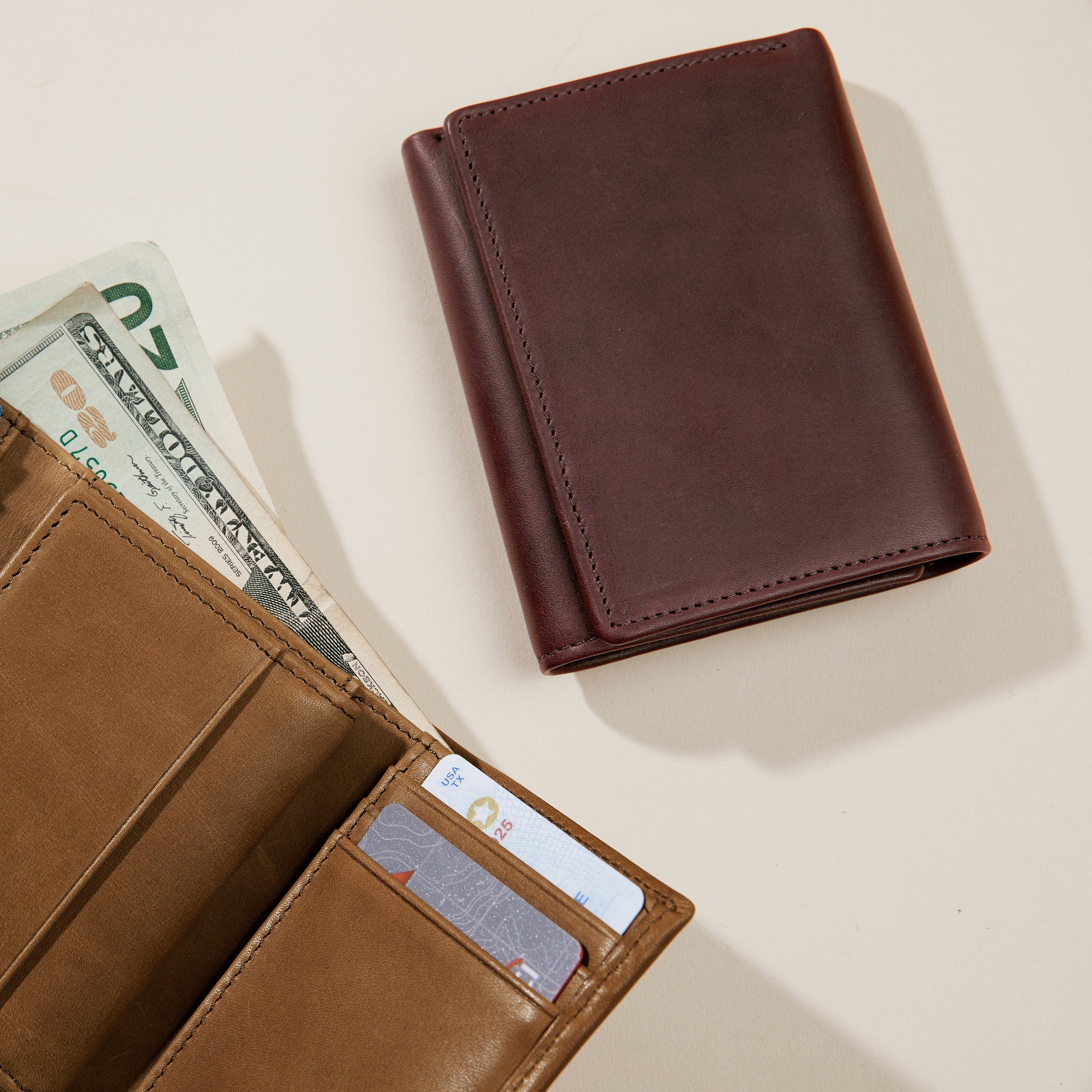 LDZDGD Portefeuille Trifold en Cuir Véritable pour Hommes, Portefeuille avec Protection RFID pour Cartes de Crédit, Portefeuille Vintage Décontracté de Grande Capacité (Color : Brown