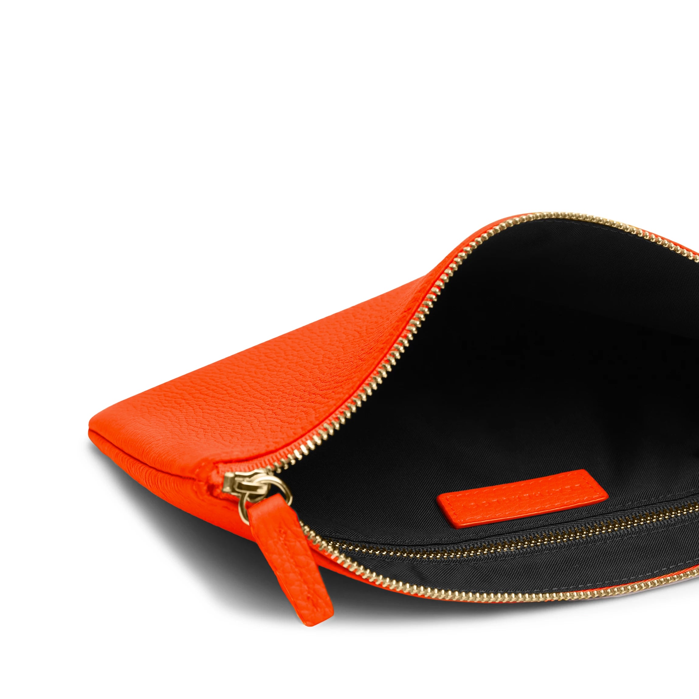 Medium Wristlet Pouch | Full grain leather, stylish and practical