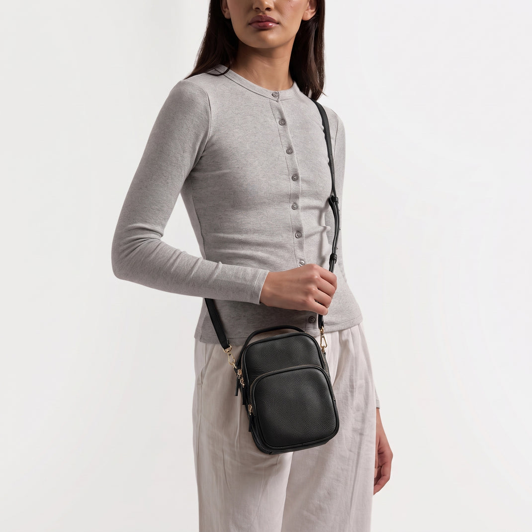 Meadow Small Sling Bag Black Pebble