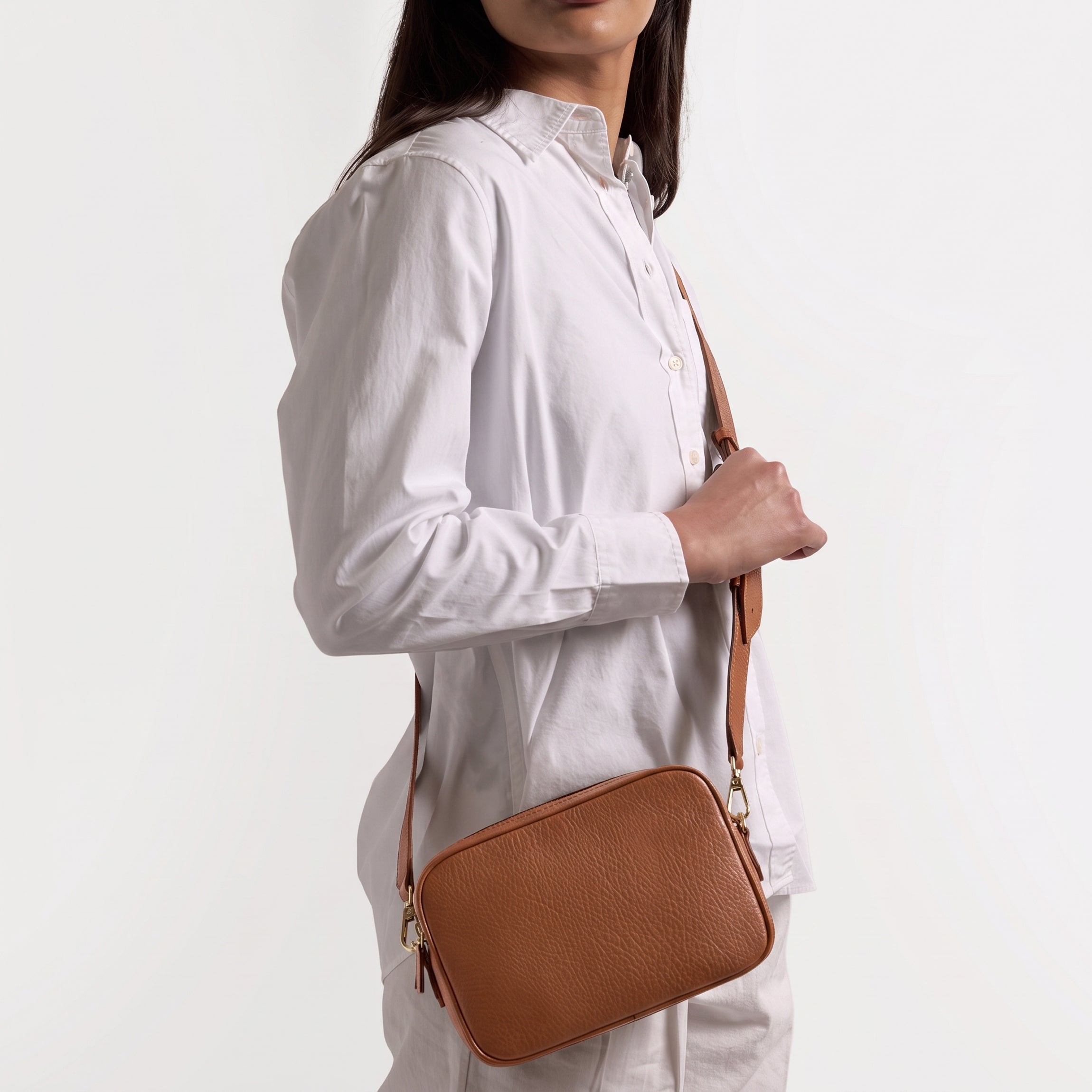 Meadow Double Zip Camera Bag | Full Grain Leather, Secure Camera