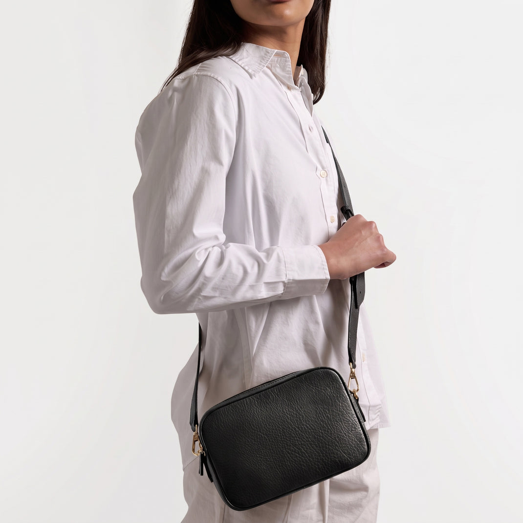 Meadow Double Zip Camera Bag Black Pebble