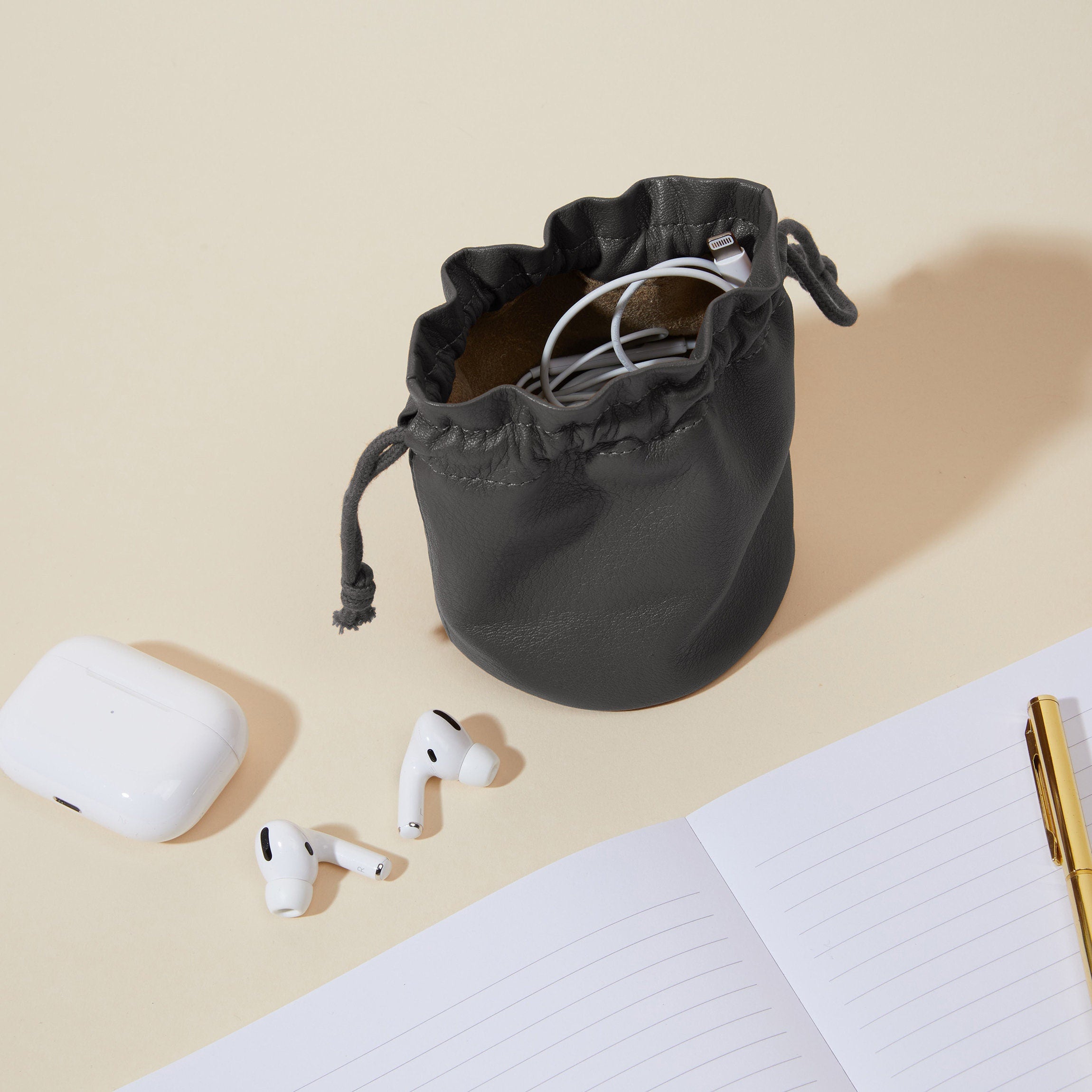 Round Drawstring Pouch | Full grain leather, compact storage