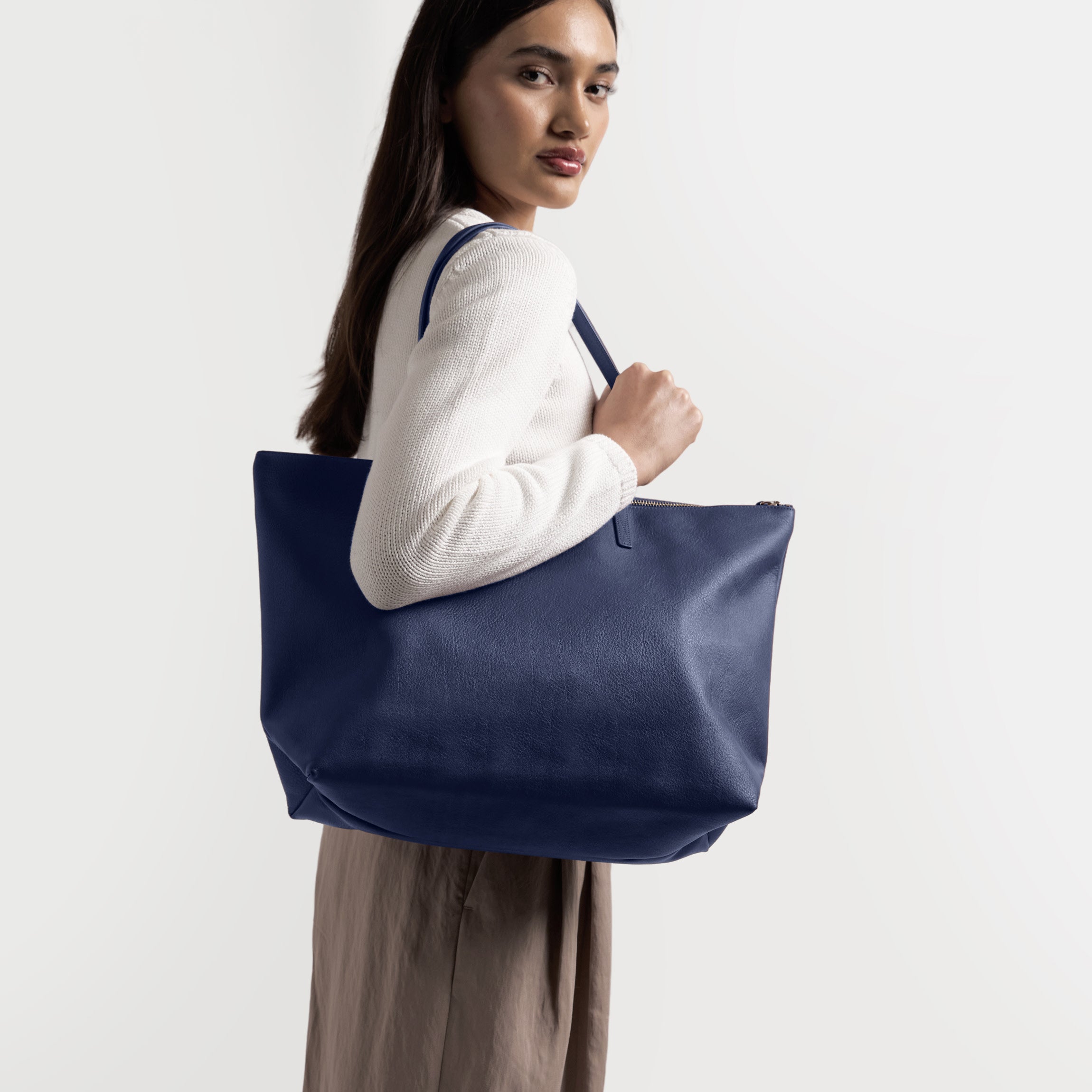 Aleena Soft Zippered Tote | Full grain leather, versatile everyday