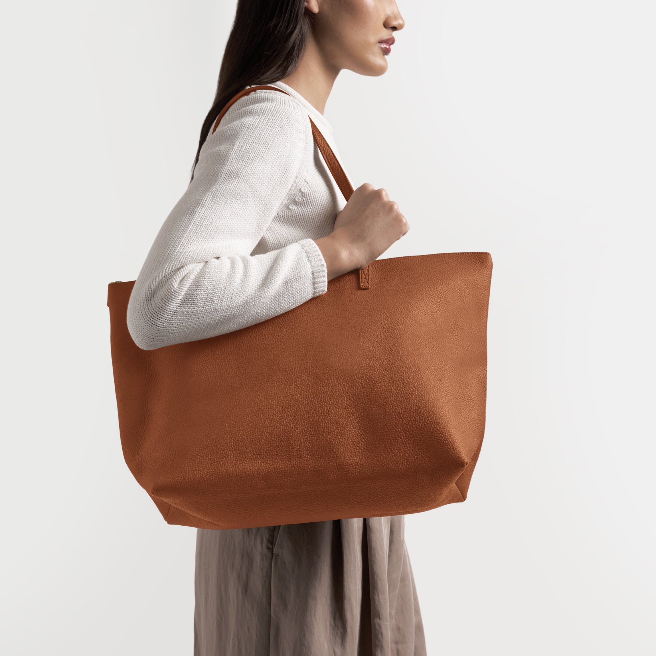 Aleena Soft Zippered Tote | Full grain leather, versatile everyday 