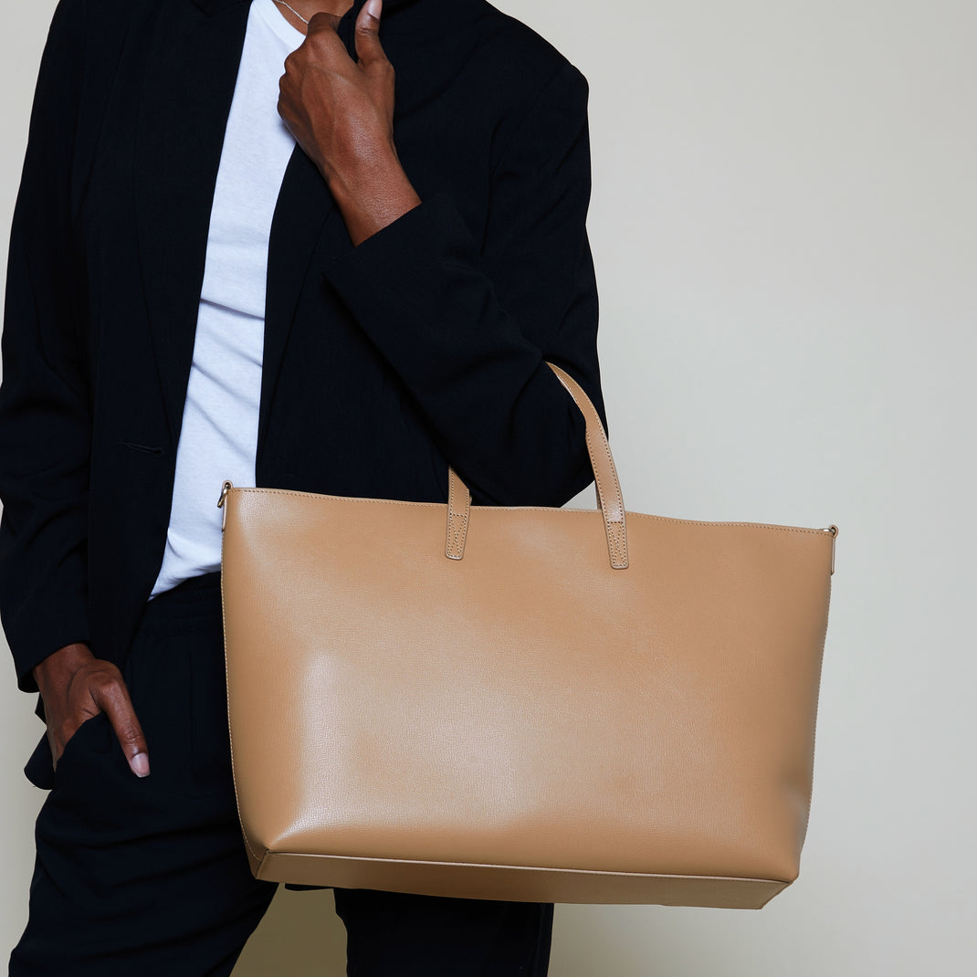 Alex-Work-Bag-Tan-049-359-Lifestyle