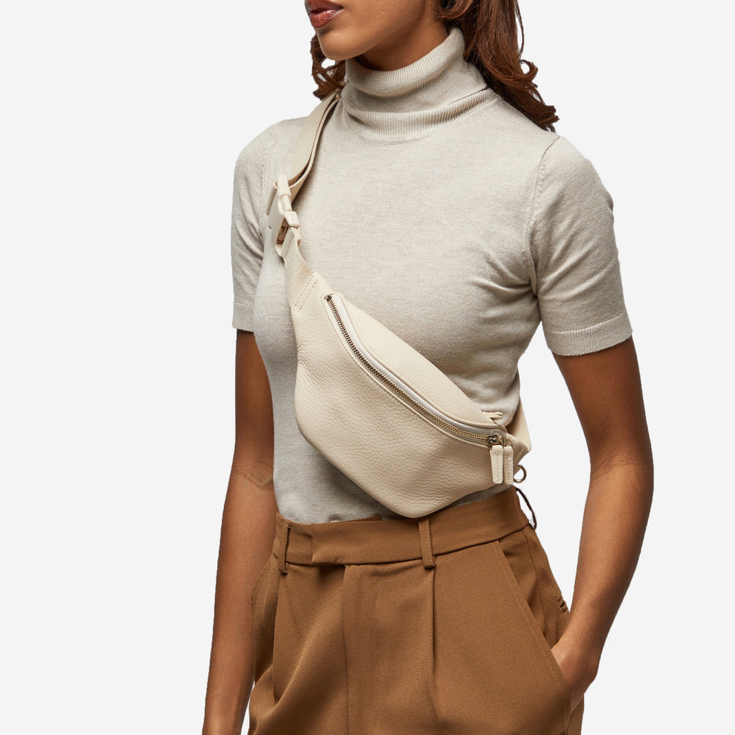 Blake-Slim-Belt-Baggrey-sand-028-411_10