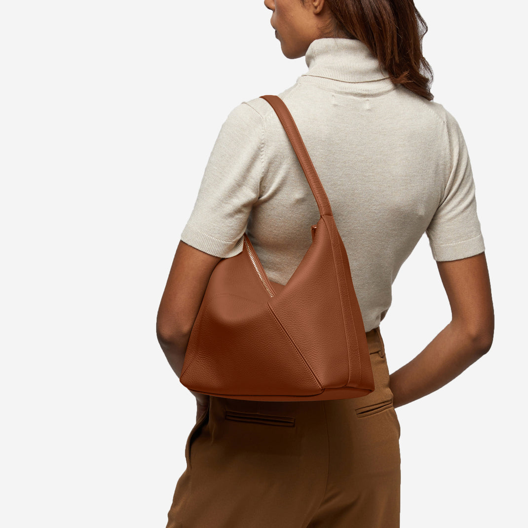 Ciera-Petite-Hobo-Saddle-085-224-2