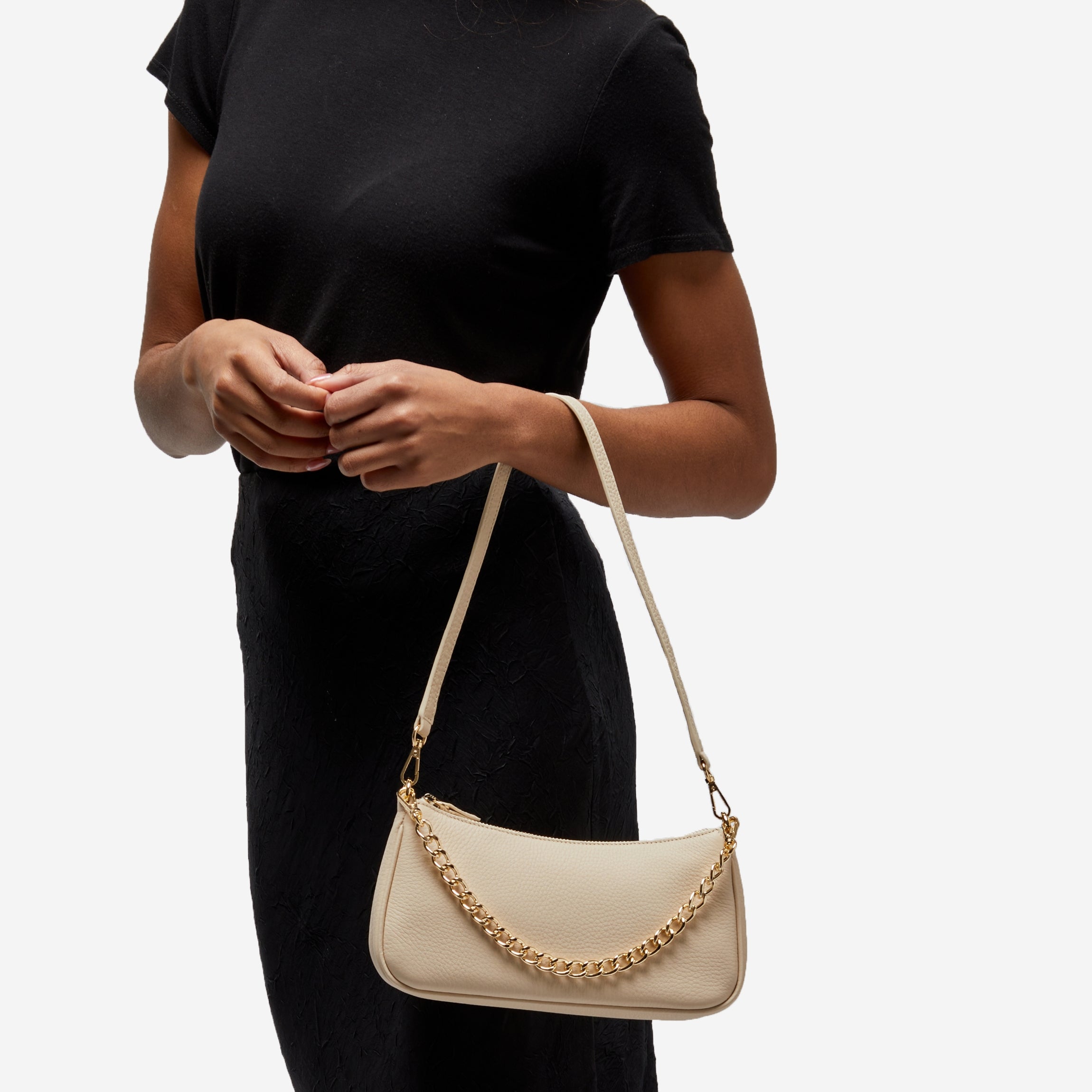 Greta Chain Small Pochette | Full grain leather, compact and chic