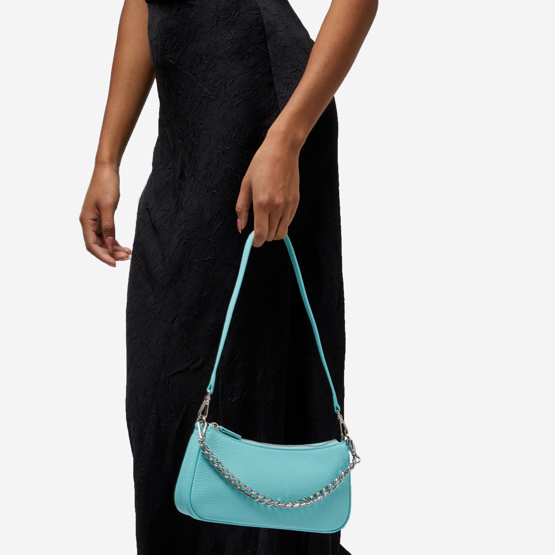 Greta Chain Small Pochette | Full grain leather, compact and chic