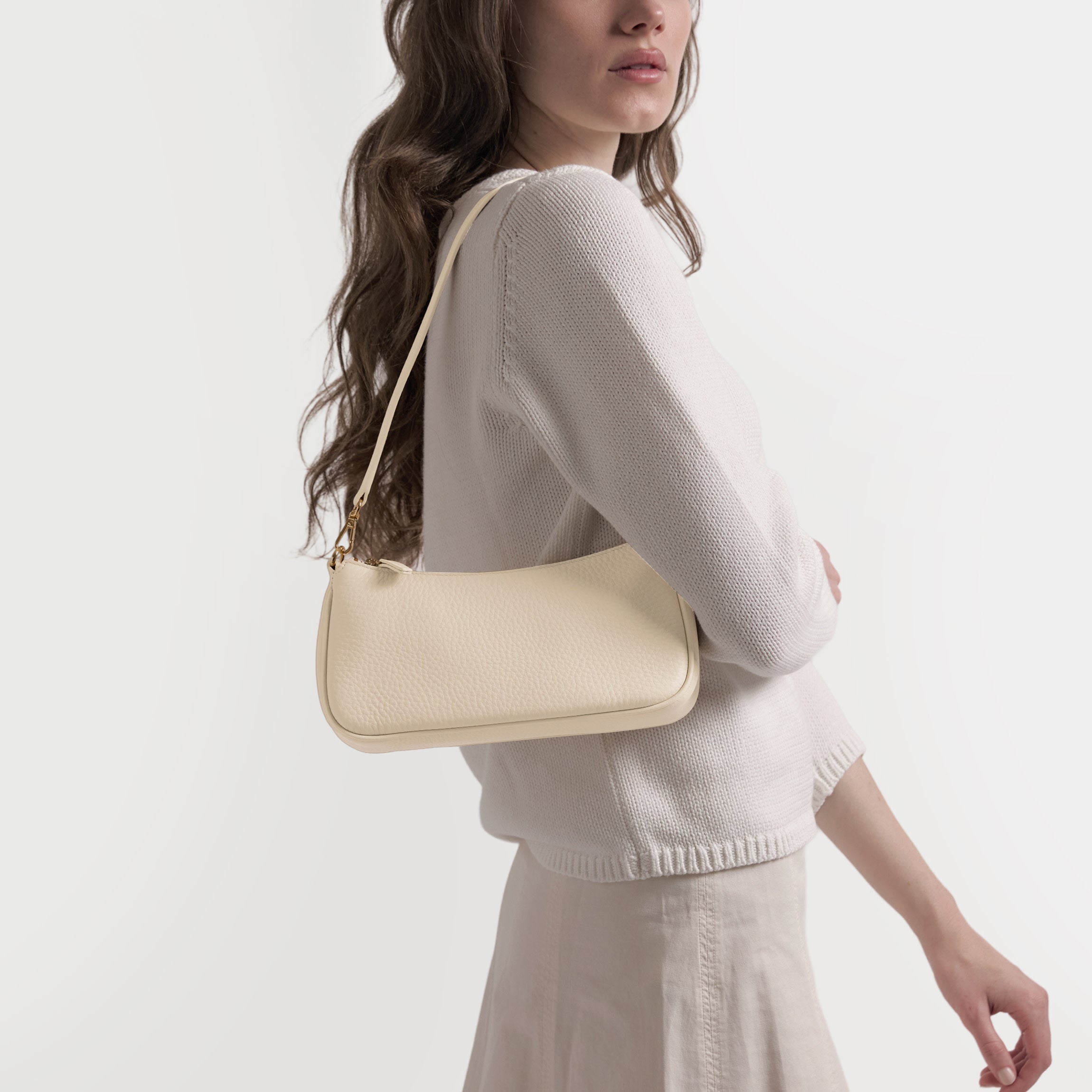 Greta Chain Small Pochette | Full Grain Leather, Compact And Chic