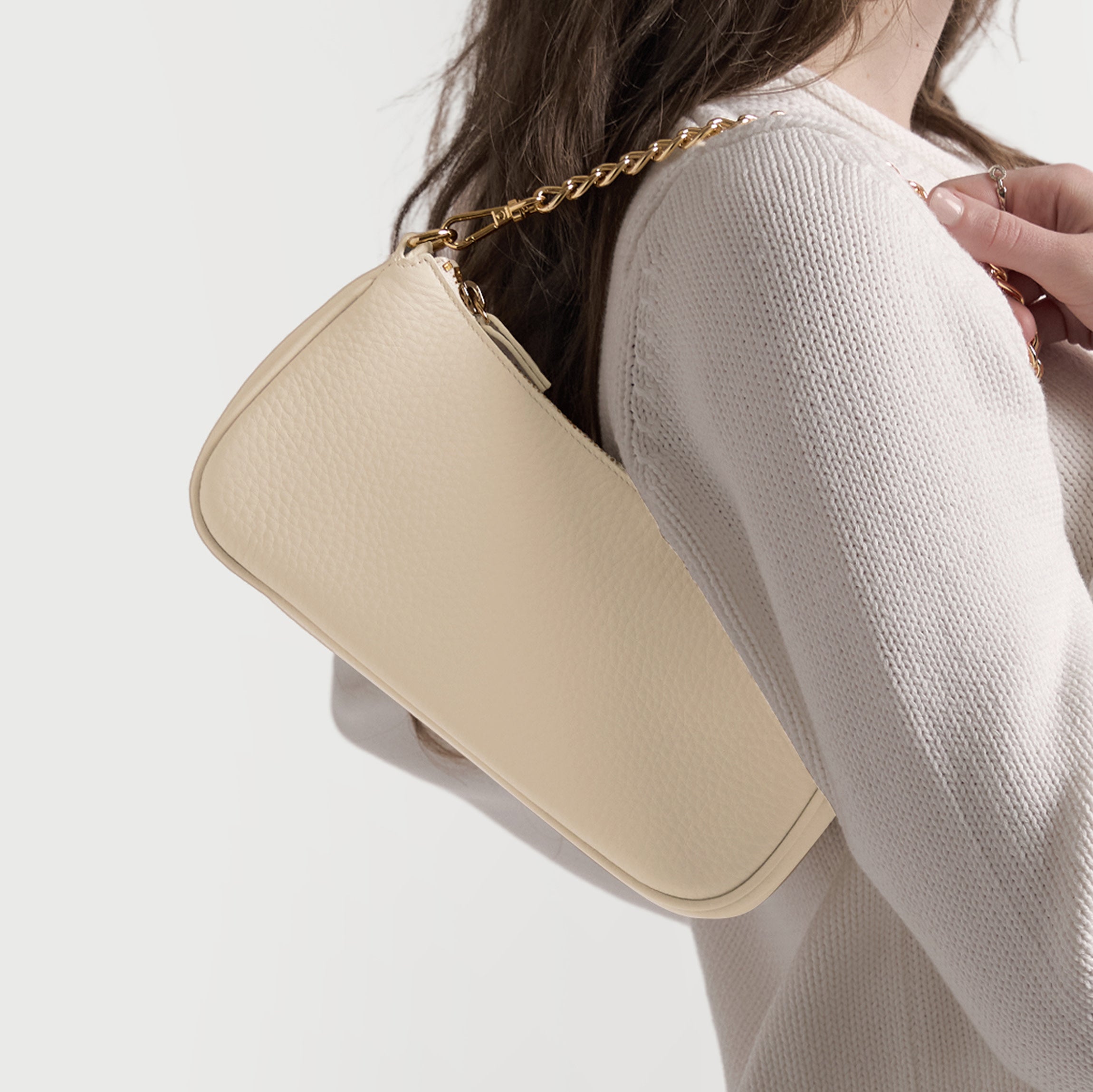 Greta Chain Small Pochette | Full Grain Leather, Compact And Chic