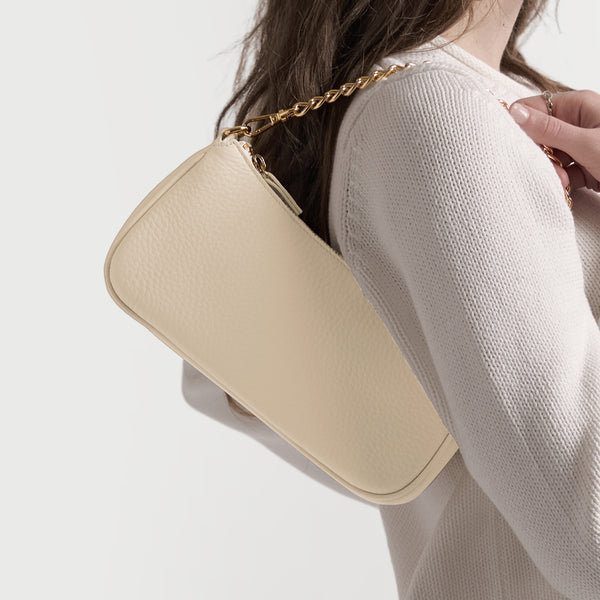 Greta Chain Small Pochette | Full Grain Leather, Compact And Chic