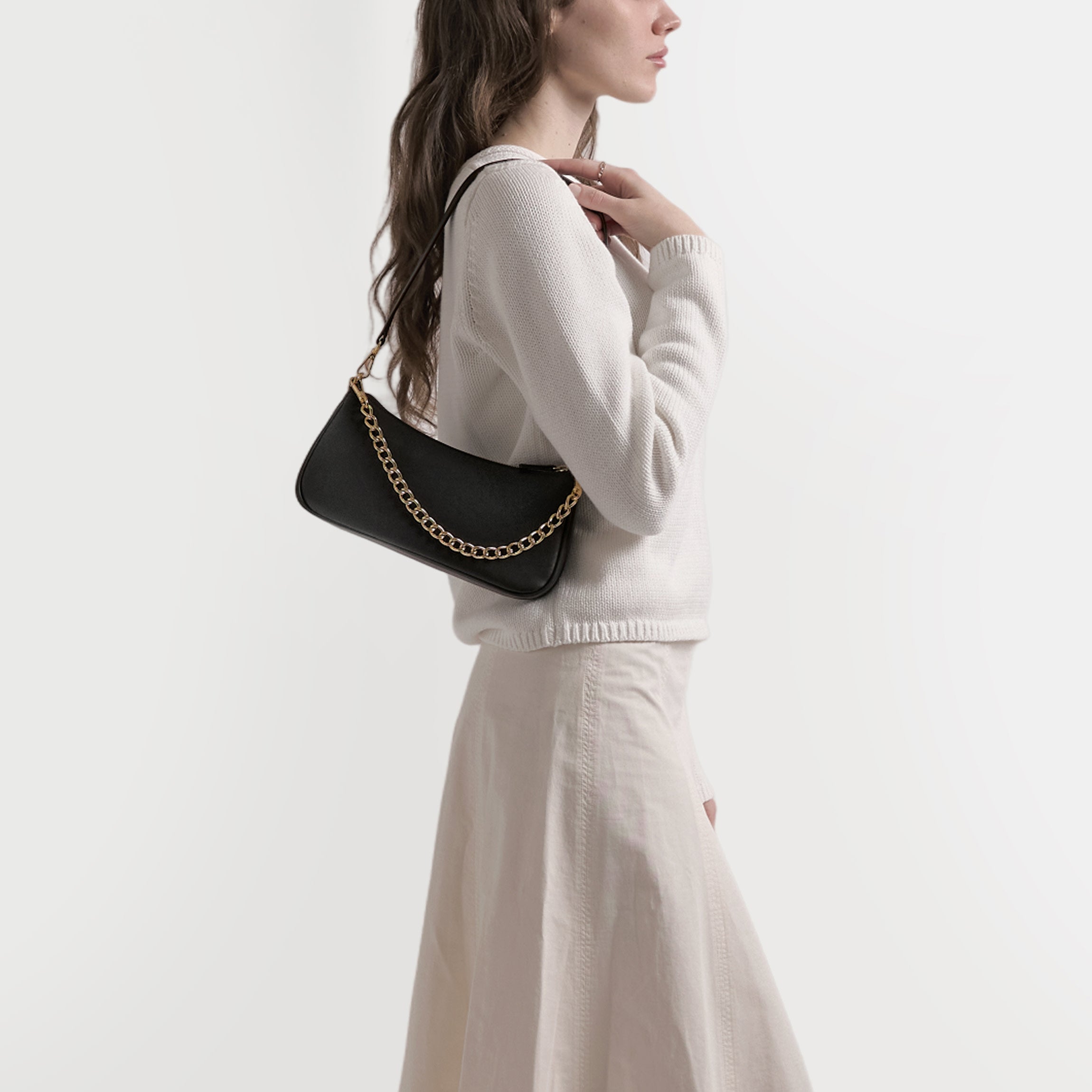 【room306 contemporary】Leather Pochette Greta Chain Small Pochette | Full grain leather, compact and chic