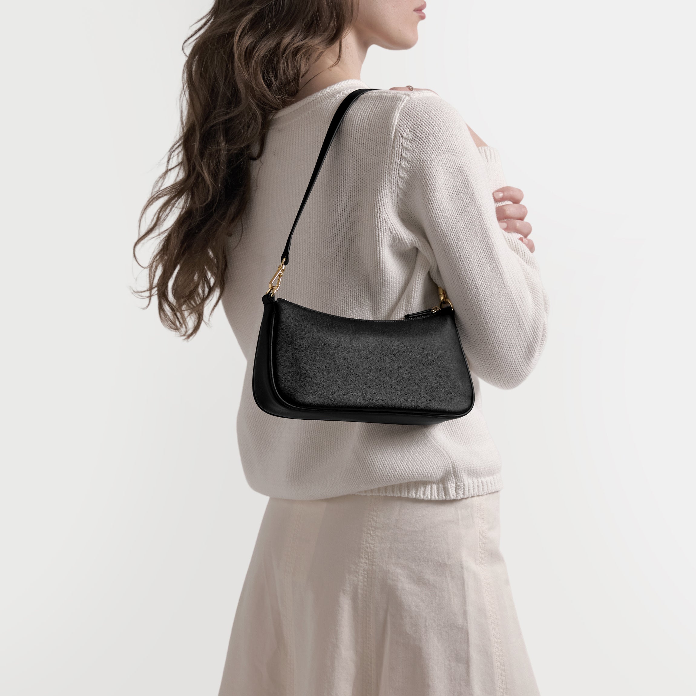 【room306 contemporary】Leather Pochette Greta Chain Small Pochette | Full grain leather, compact and chic