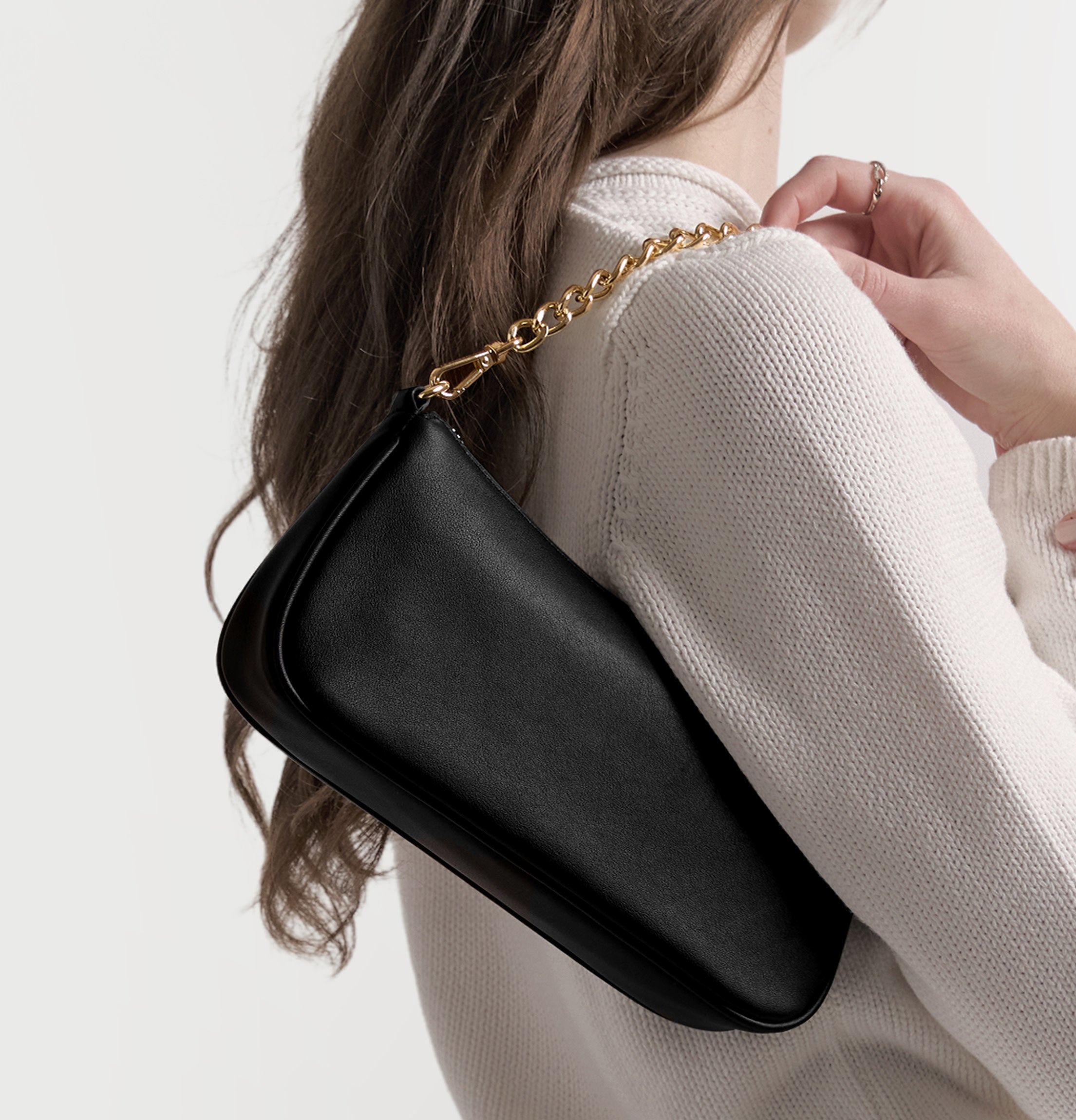【room306 contemporary】Leather Pochette Greta Chain Small Pochette | Full grain leather, compact and chic