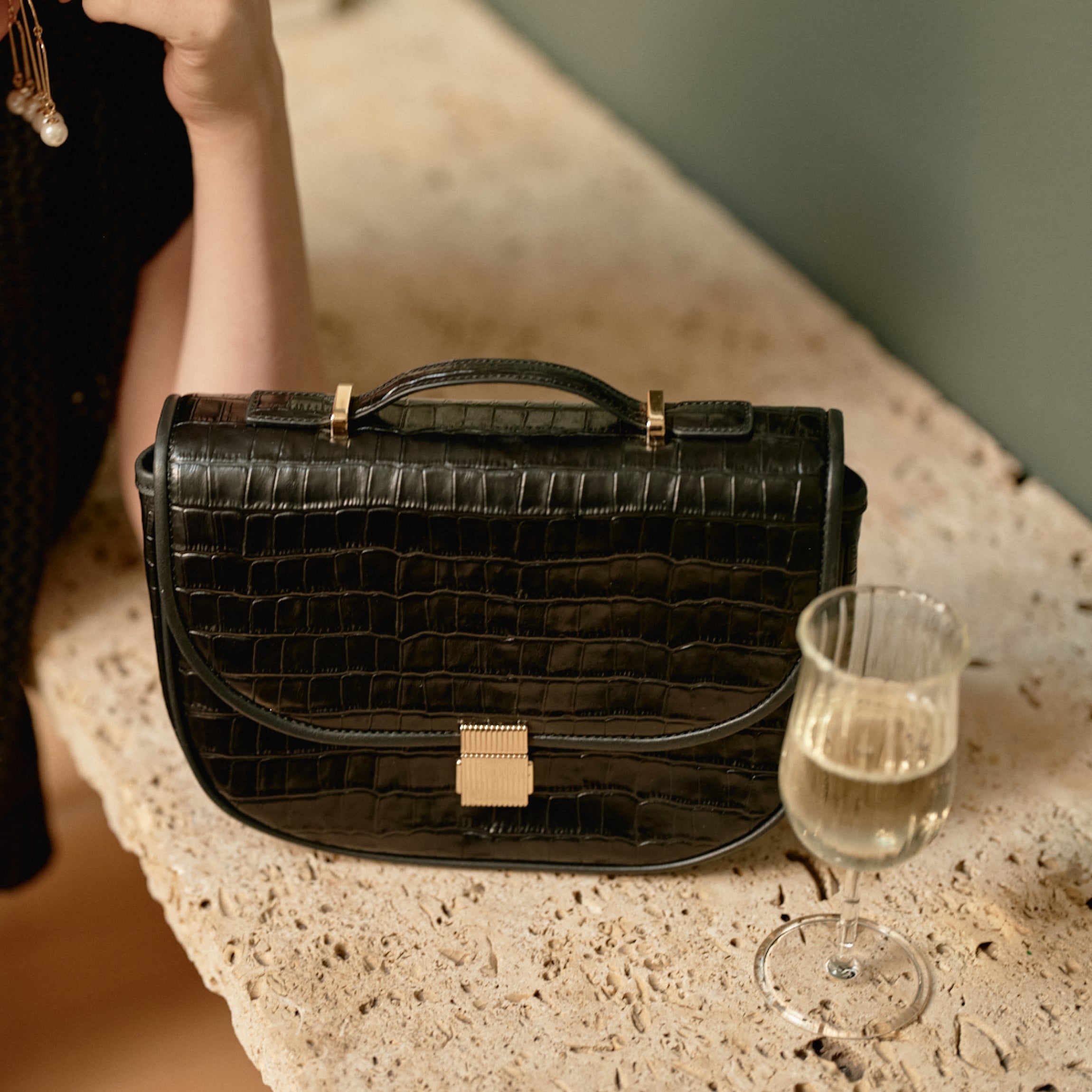 Katy Medium Saddle Bag | Full grain leather, classic crossbody