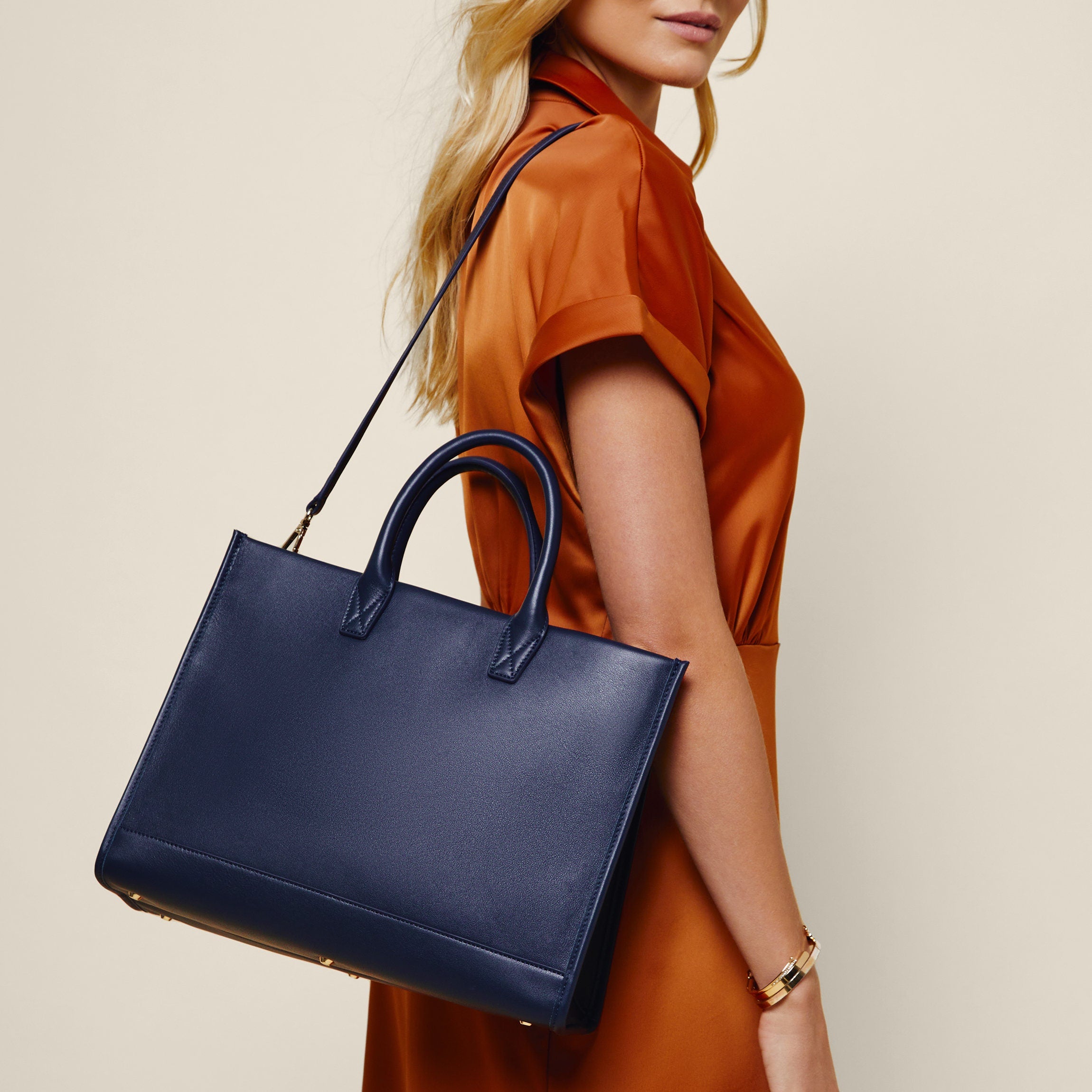 Kress Medium Tote Navy Blue