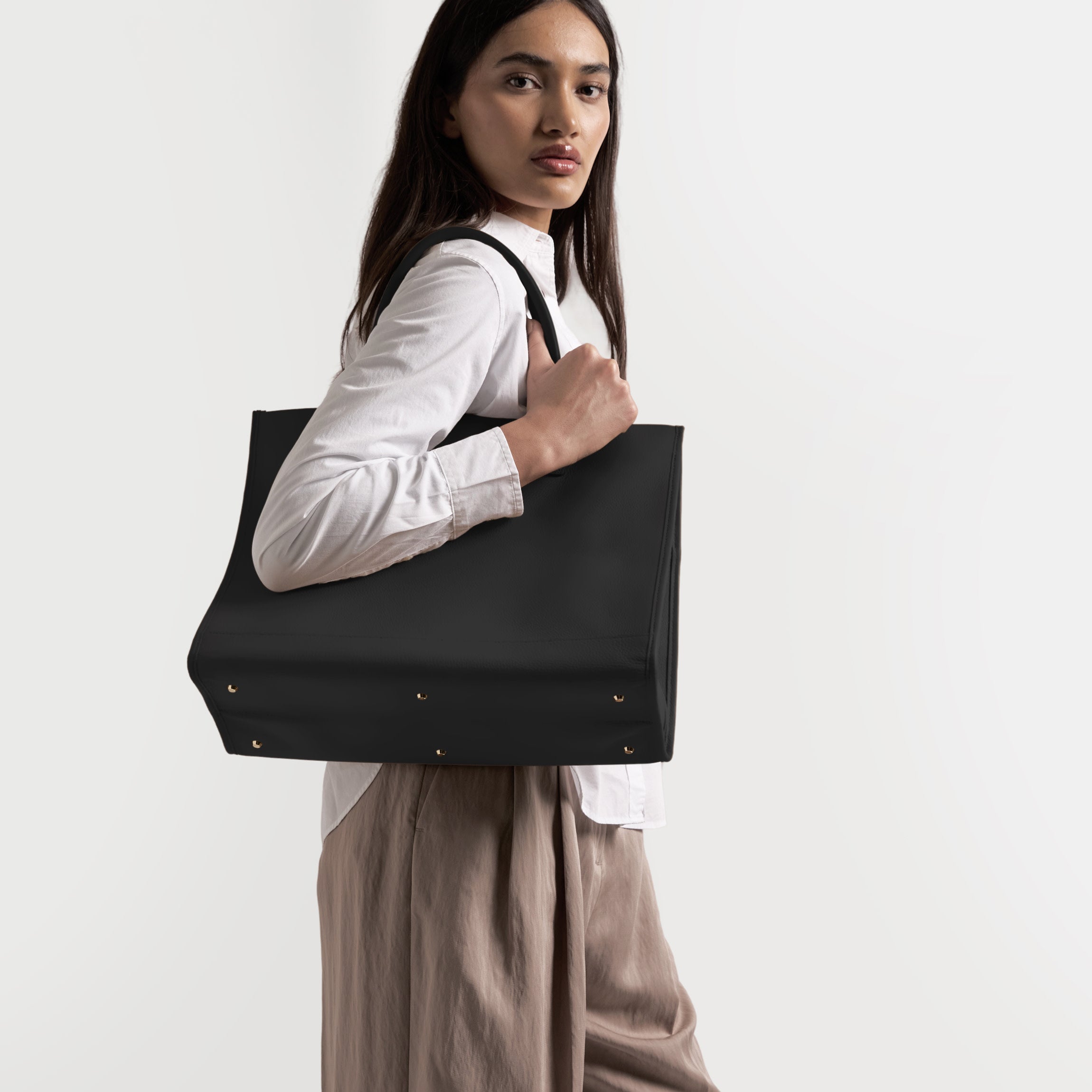 ✨極美品✨COACH　レガシー　ビジネスバッグ A4収納可 グラブタンレザー黒 美品】コーチ ビジネスバッグ ブラック レザー A4収納可 多収納 70926