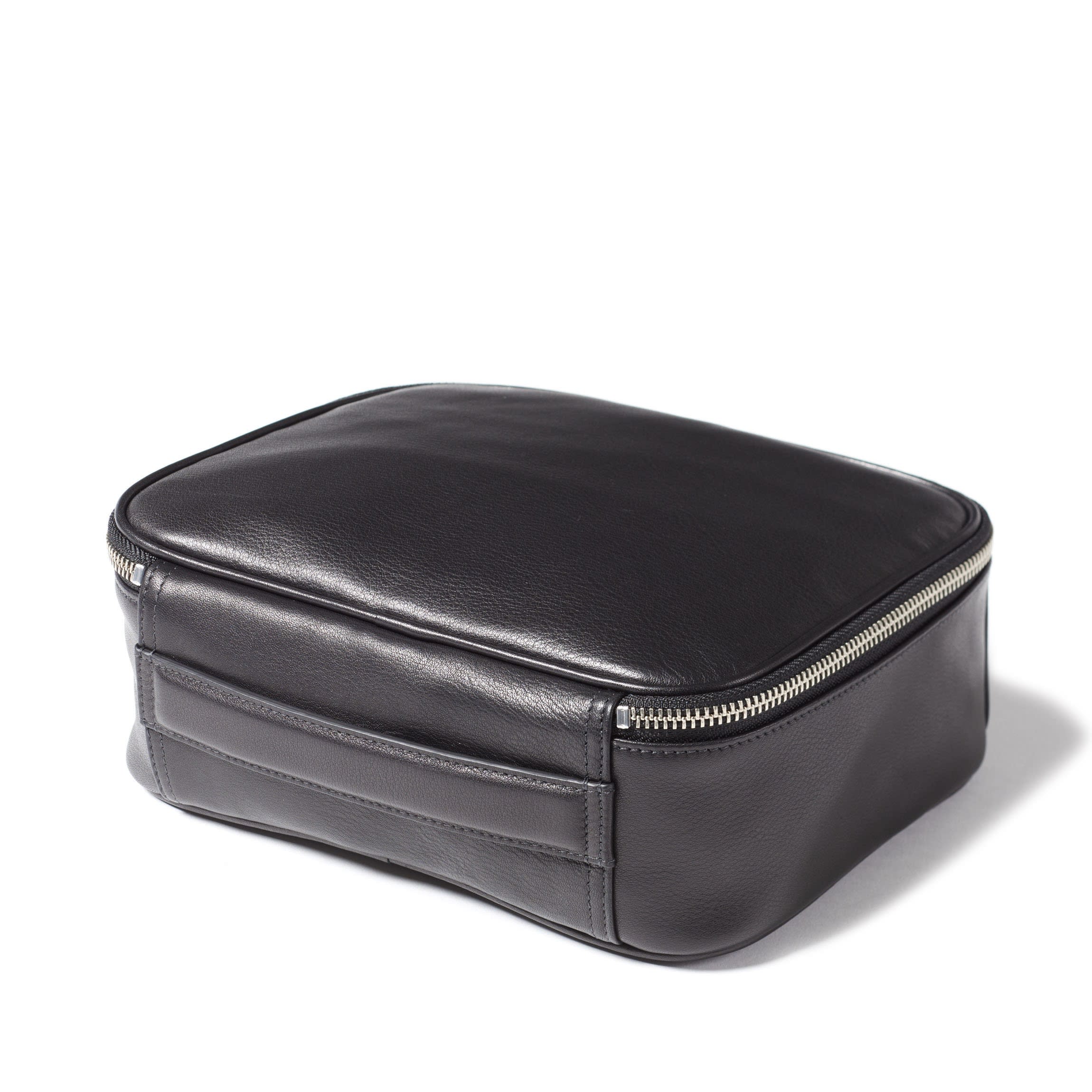 Large Travel Organizer | Full Grain Leather, Comprehensive Travel