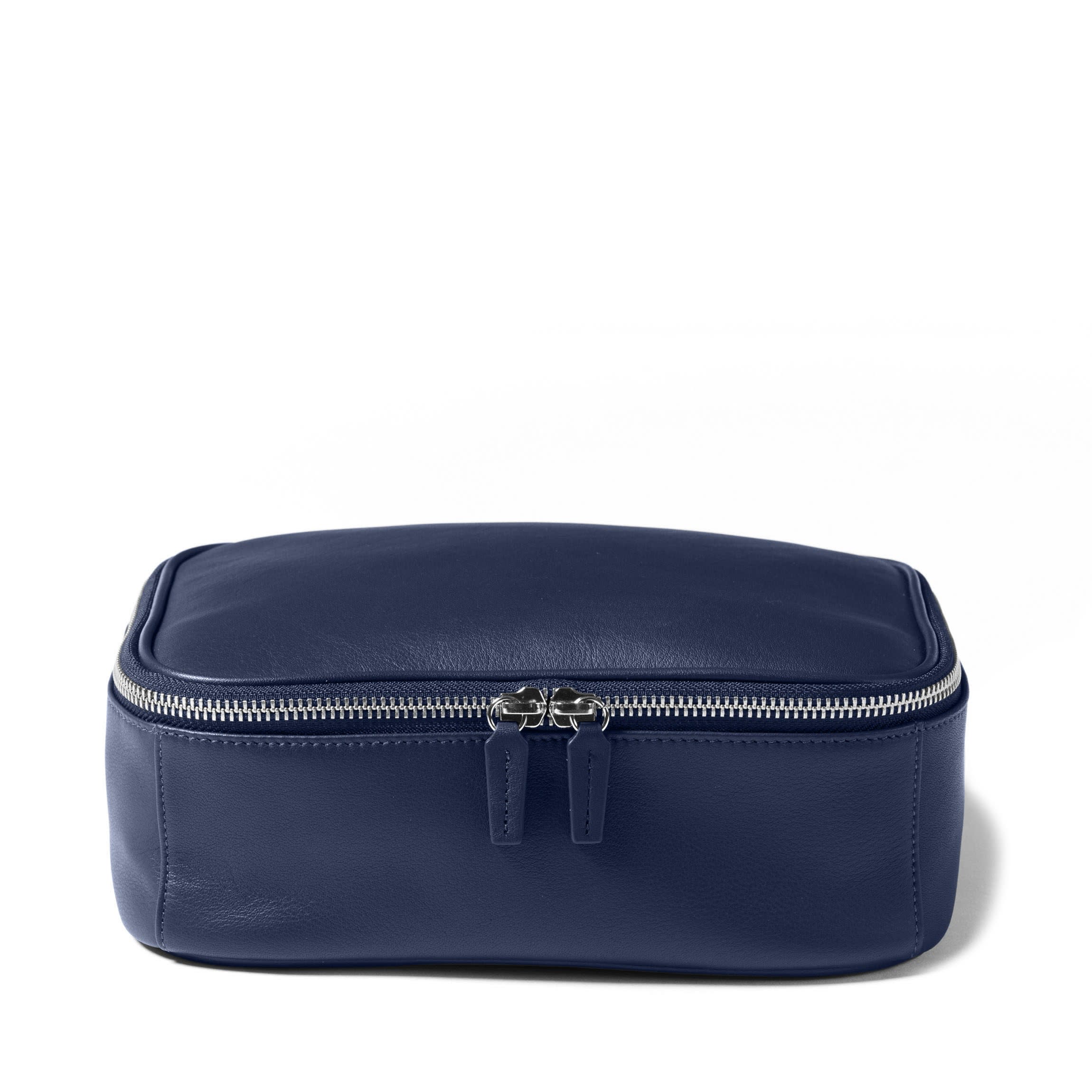 Large Travel Organizer | Full grain leather, comprehensive travel