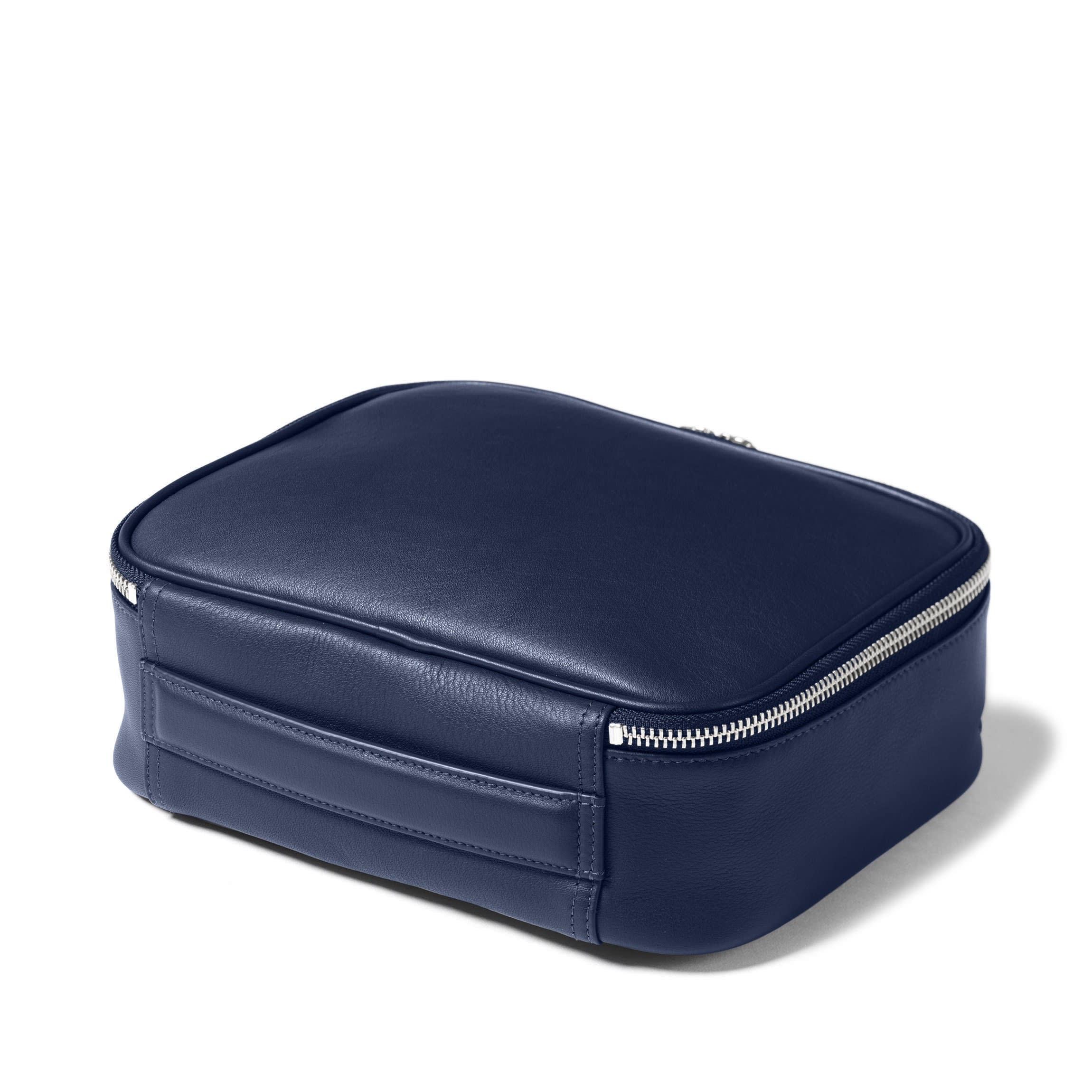 Large Travel Organizer | Full grain leather, comprehensive travel