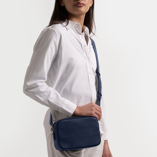 Meadow Double Zip Camera Bag | Full grain leather, secure camera