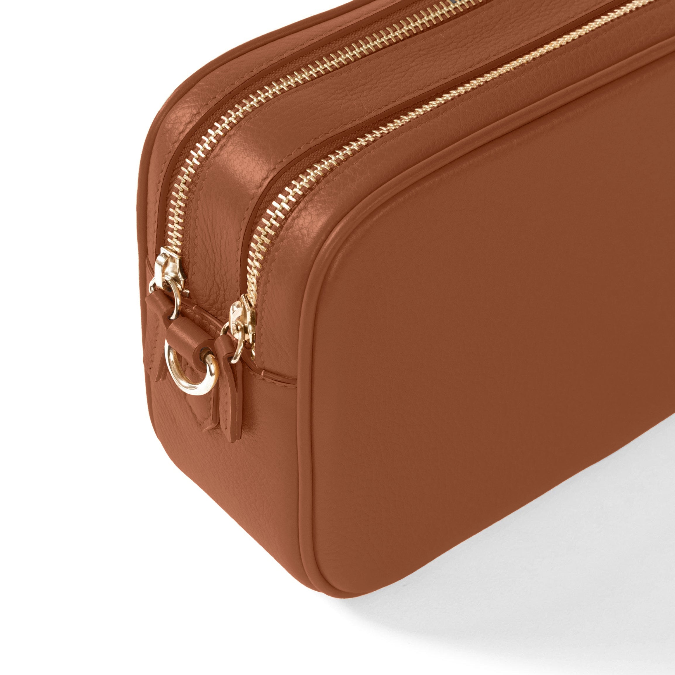 Meadow Double Zip Camera Bag | Full grain leather, secure camera