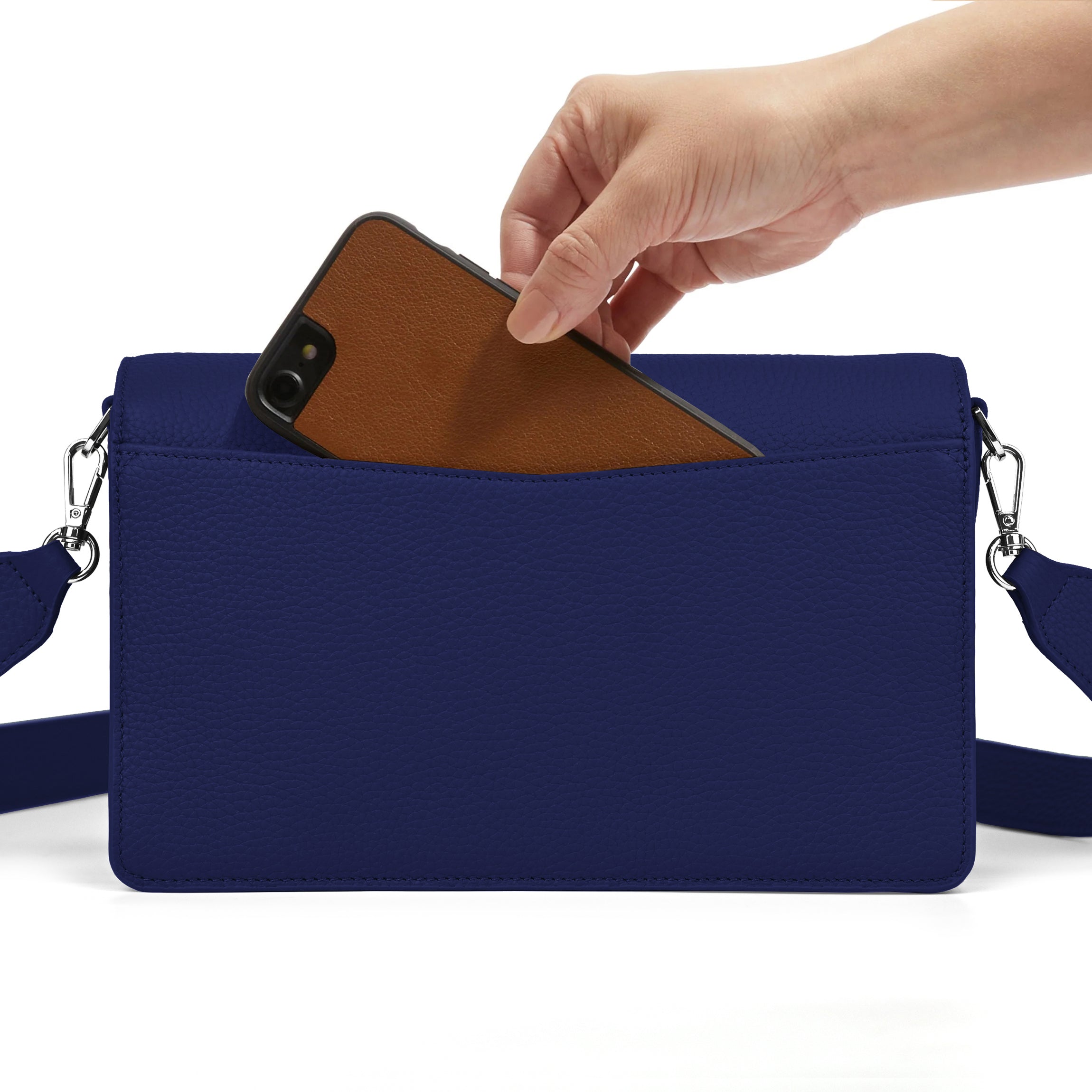 Medium Willow Envelope Bag | Full grain leather, chic and