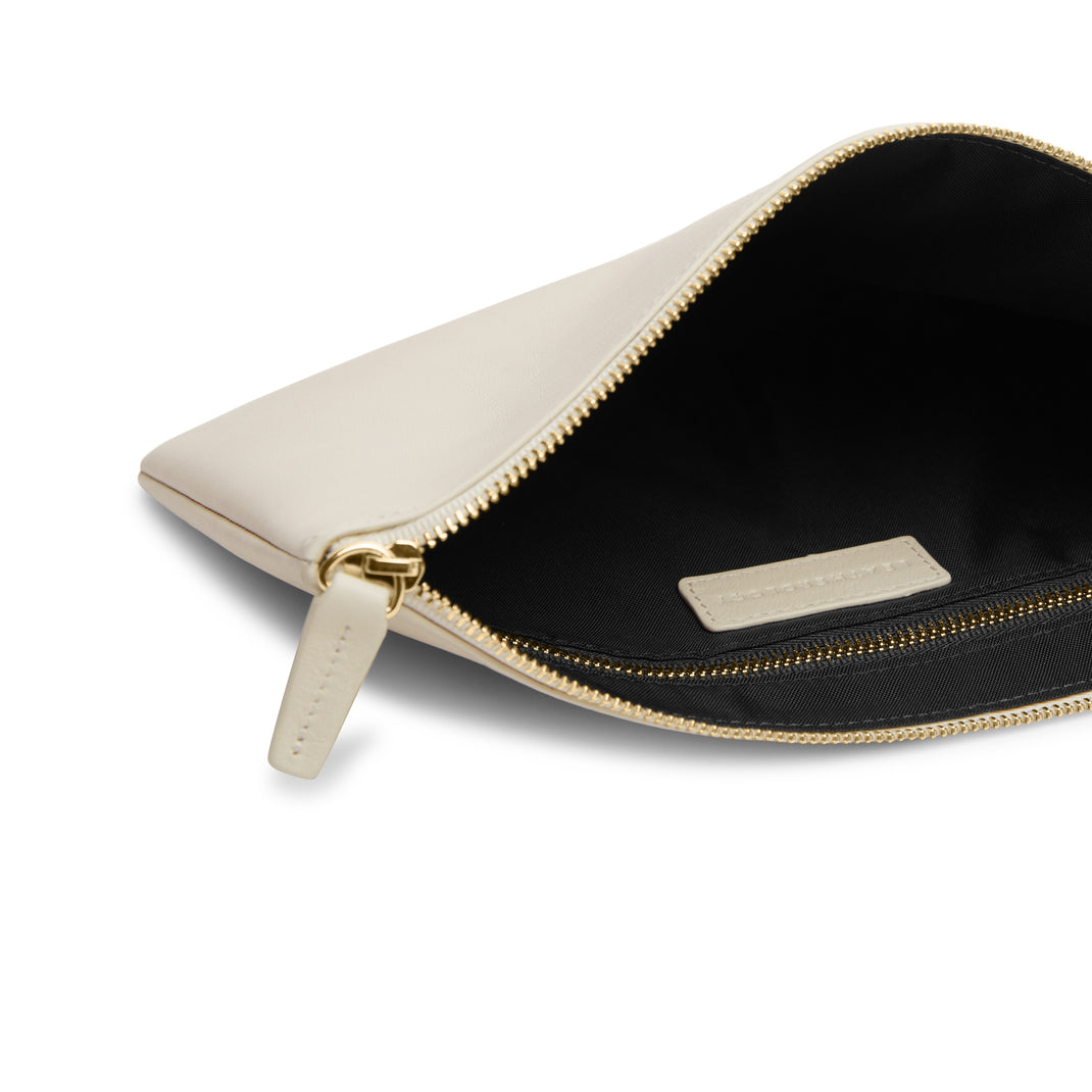 Medium-Wristlet-399-152-3