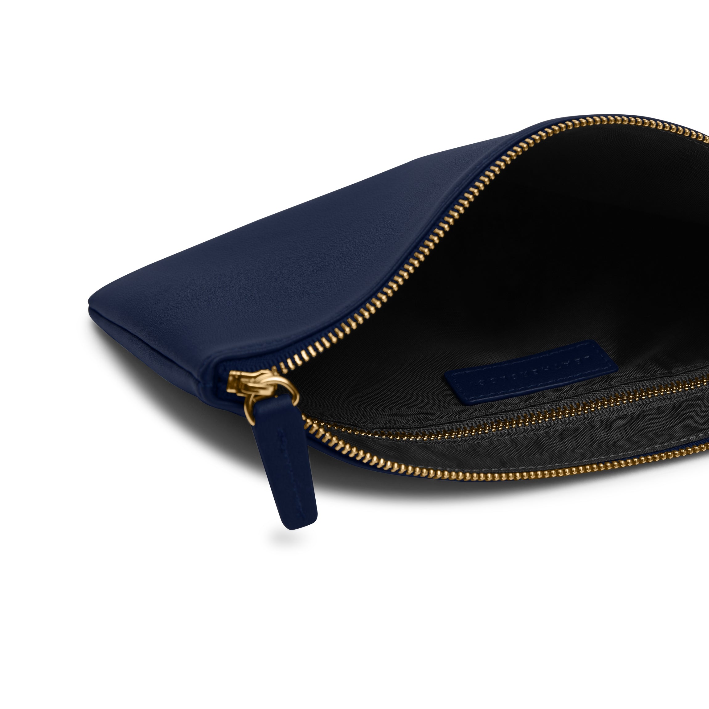 Medium Wristlet Pouch | Full grain leather, stylish and practical