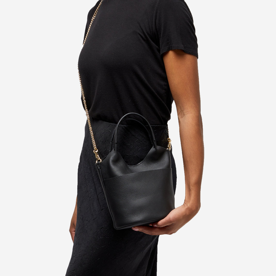 Mia-onfiguregreyedit-038-332