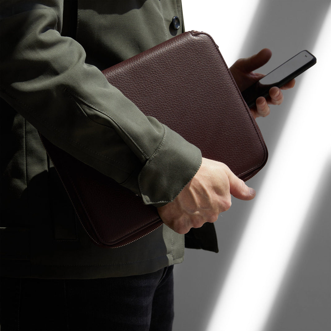 Tech-Folio-Brown-784-340-1