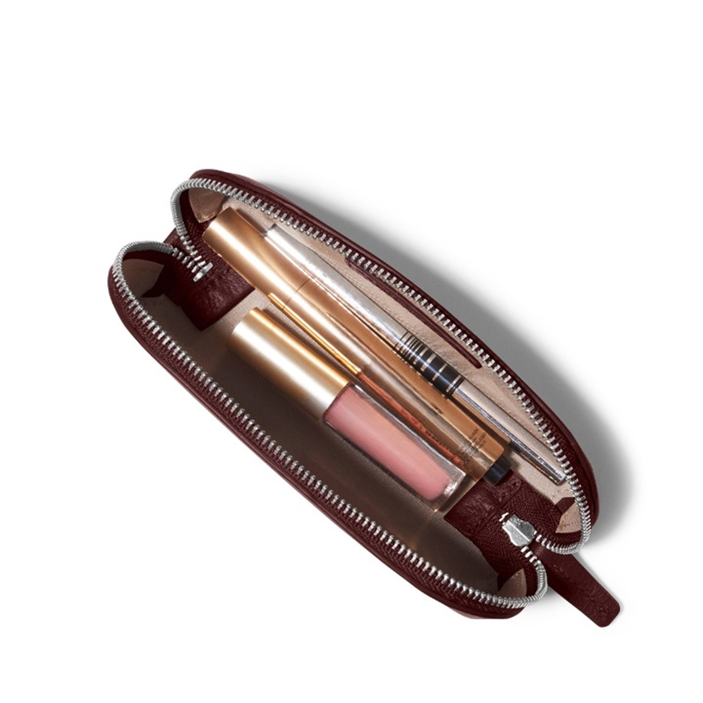 Travel Makeup Pouch | Full grain leather, portable beauty storage