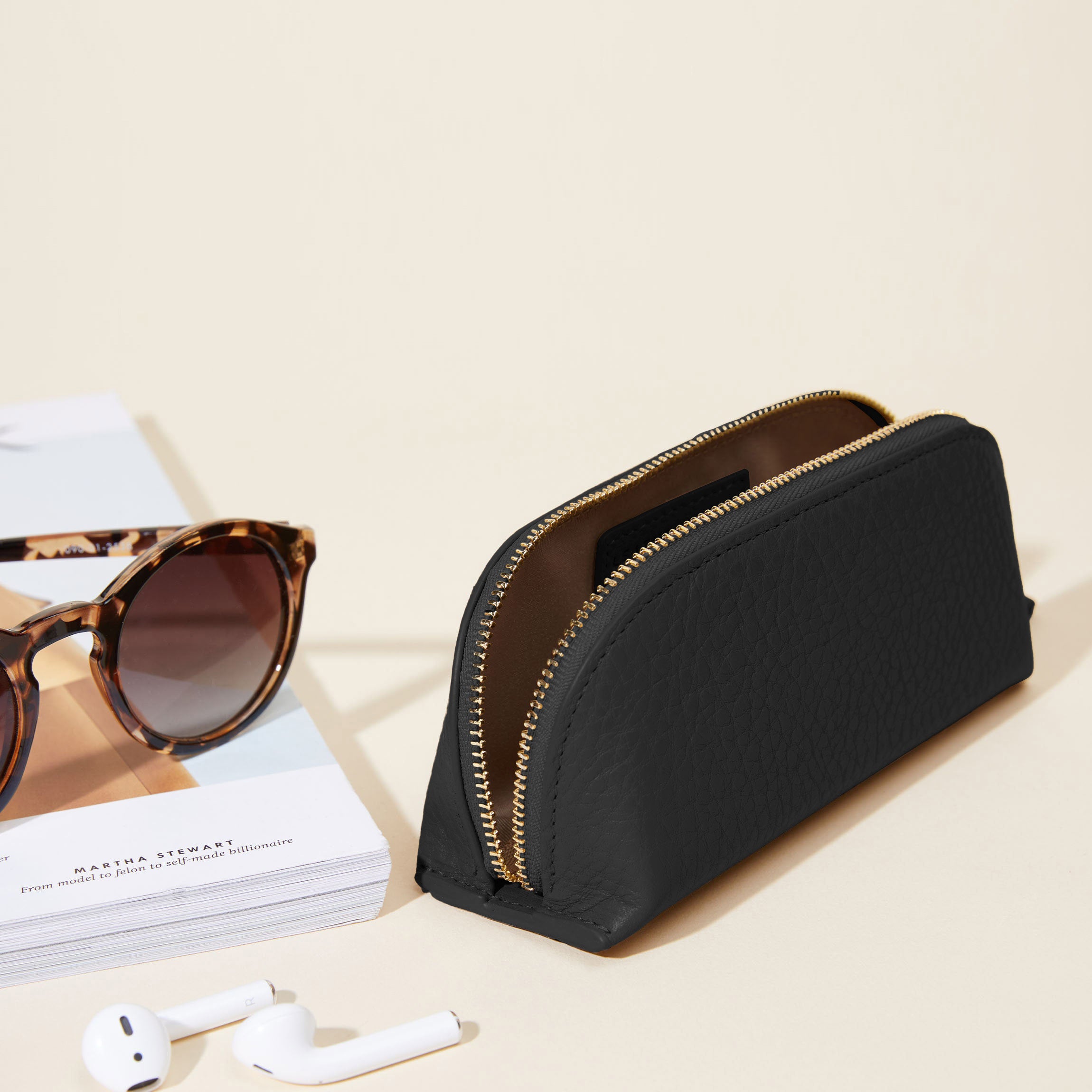 Zip Sunglass Case | Full grain leather, protective eyewear storage