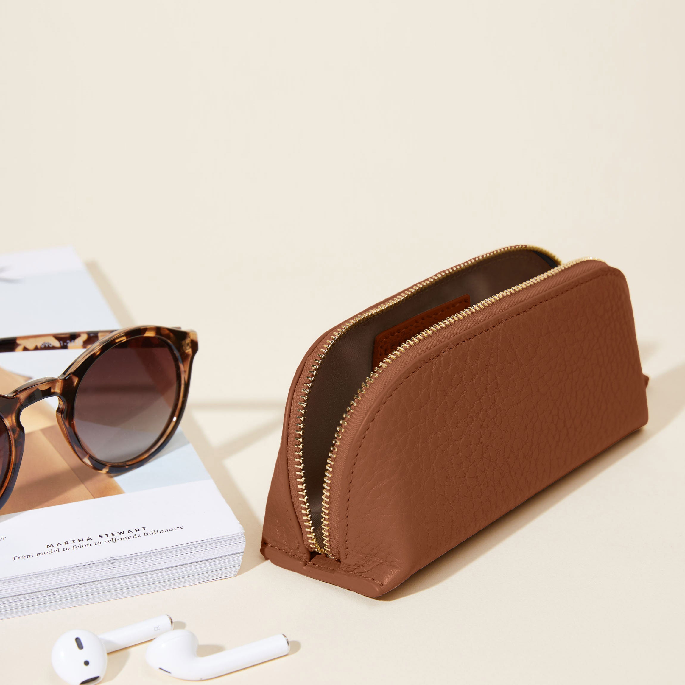 Zip Sunglass Case | Full grain leather, protective eyewear storage
