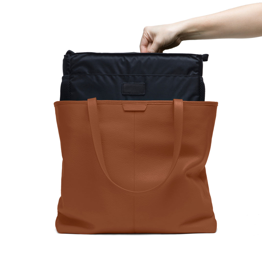 Zippered-Downtown-Diaper-Bag-Saddle-D58-224-2