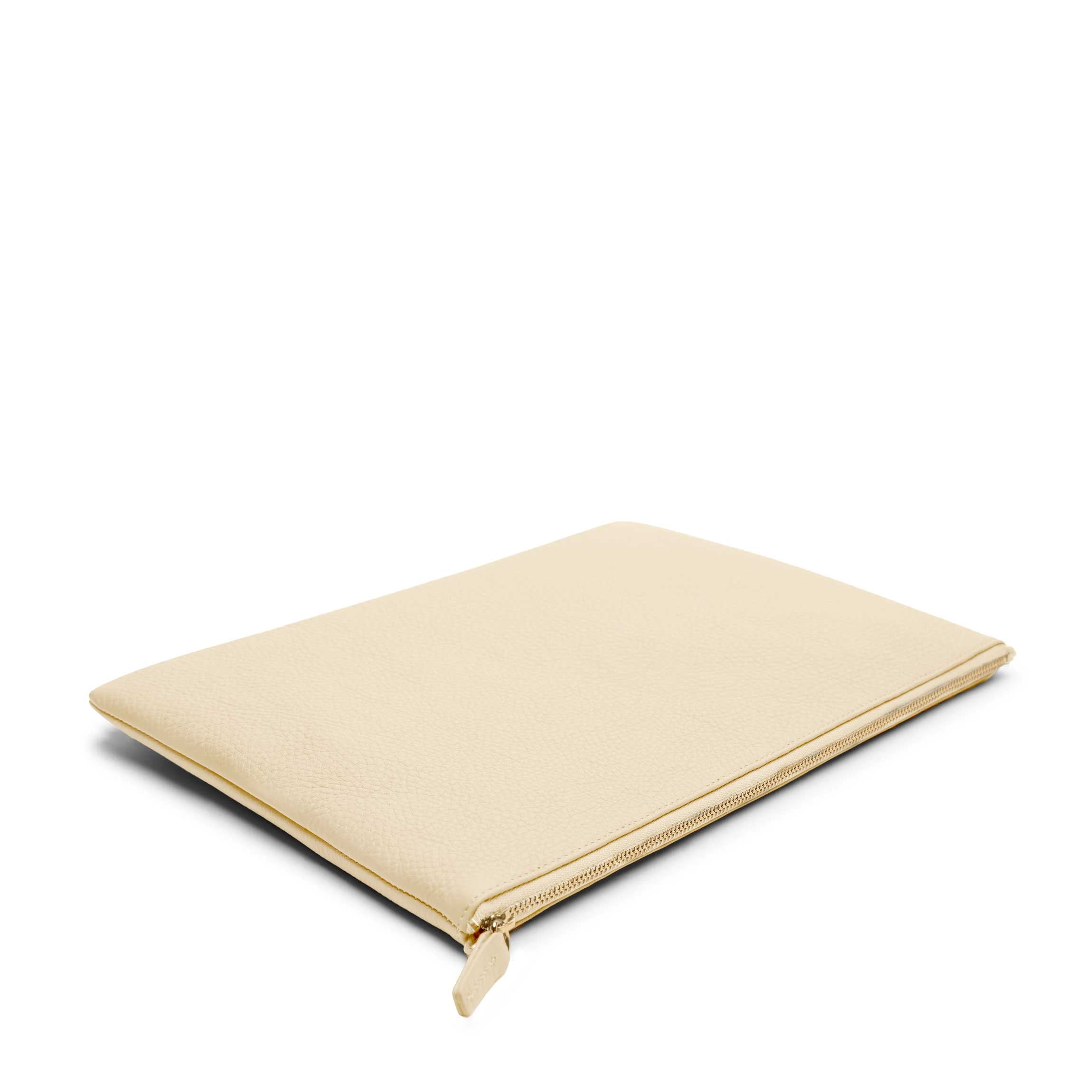 Slim Zippered iPad Case | Full grain leather, streamlined