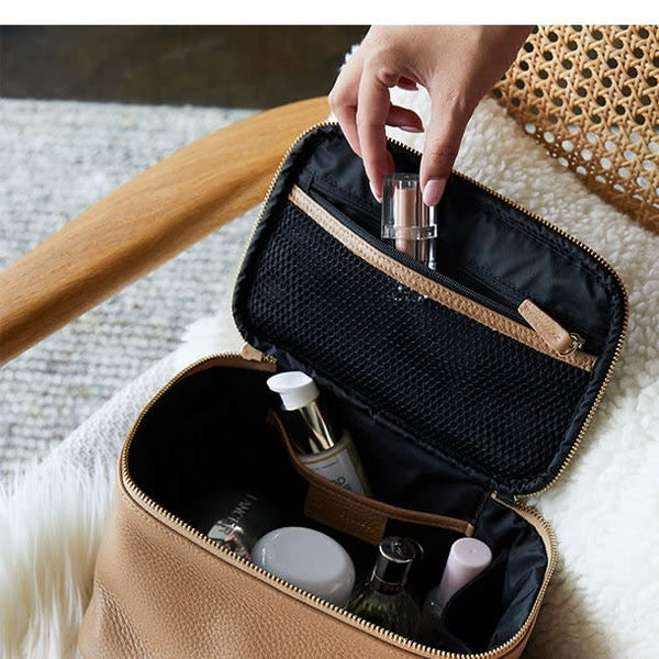 Medium Train Case Full grain leather, versatile travel storage